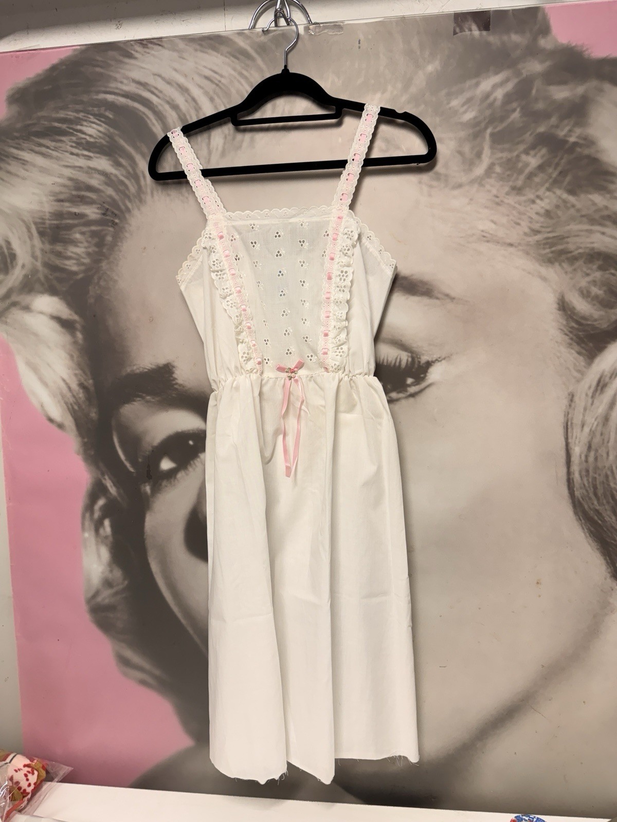 70s Summer Dress Or Night Gown White Pink Ribbon 🎀