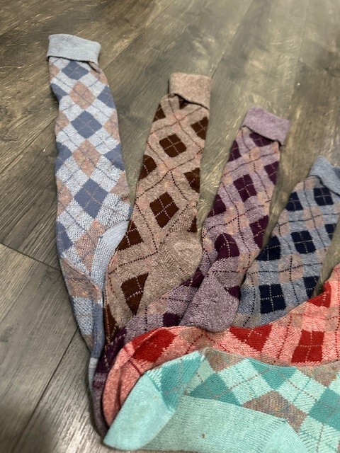 VTG 80s Argyle Sample Set NOS Mis Matched 6 pcs Red Brown Grey Blue Socks knee