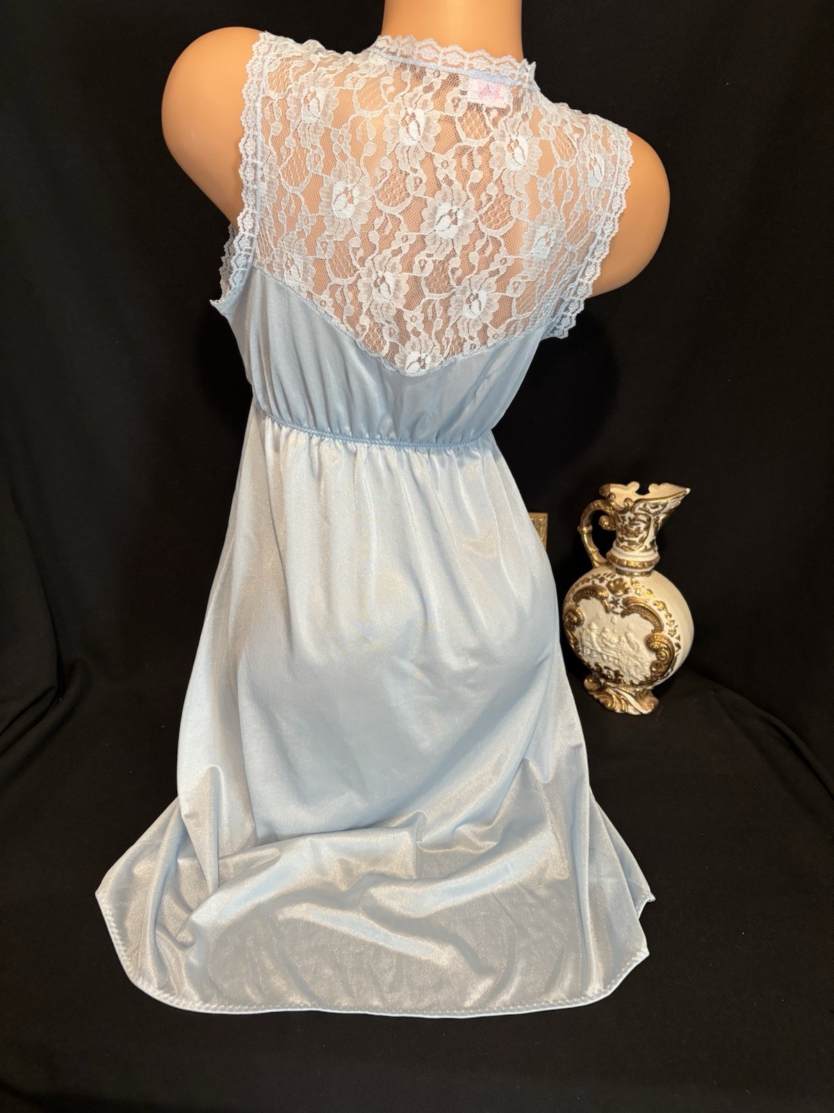 Vtg Silky Wide Lace SILKY SOFT NYLON Nightgown Negligee Gown w Tie front Dress