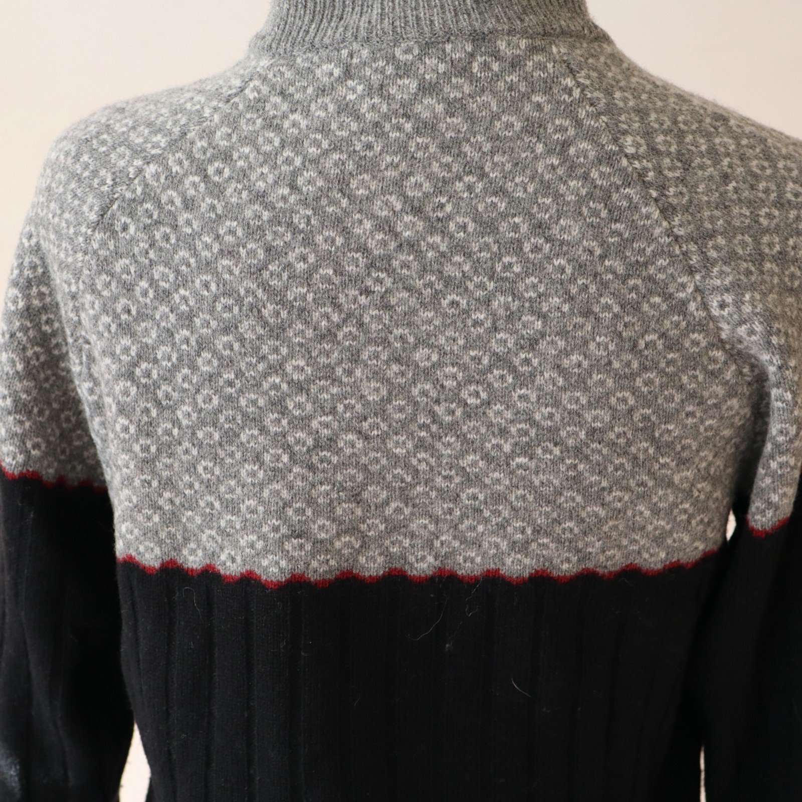 Vtg Women’s Woolrich Pullover Zip Sweater Nordic Black, Gray, Red Sz Small