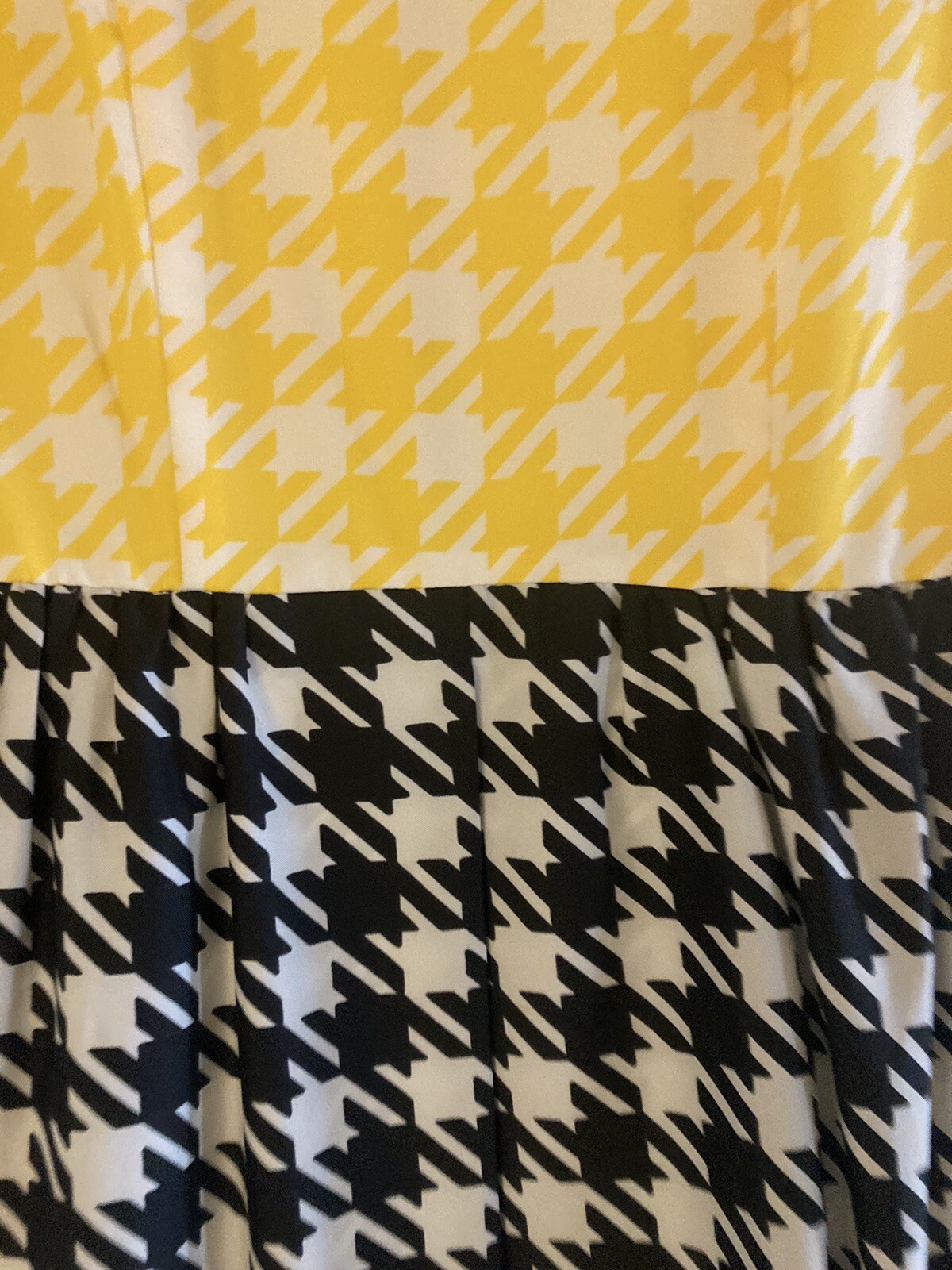 1970s Vintage Houndstooth Julie Miller Maxi Dress Of California (Fits Like sz 4)