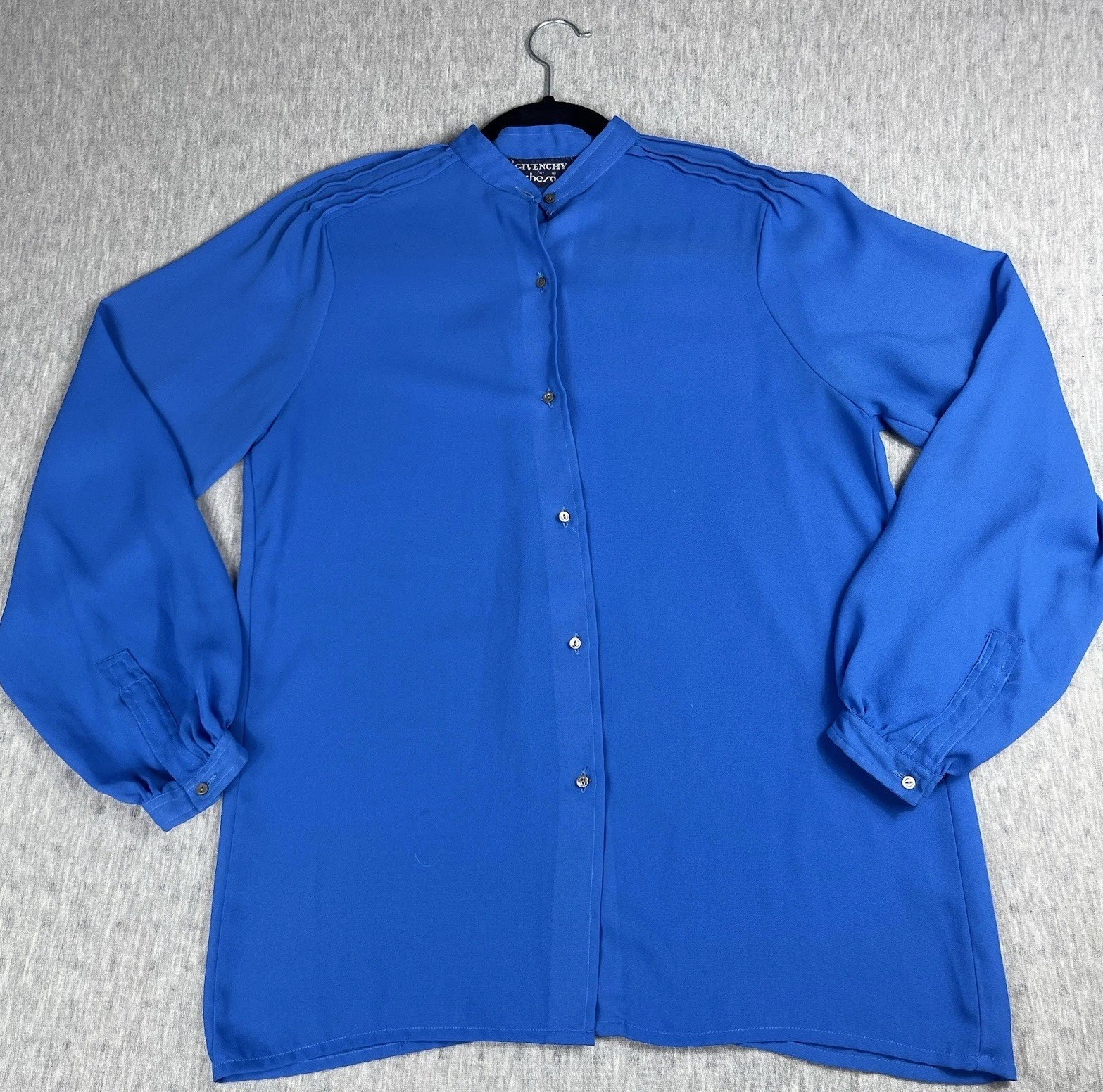 Vintage Givenchy For Chesa Mother Of Pearl Button Up Blouse Blue Size 6 Pleated
