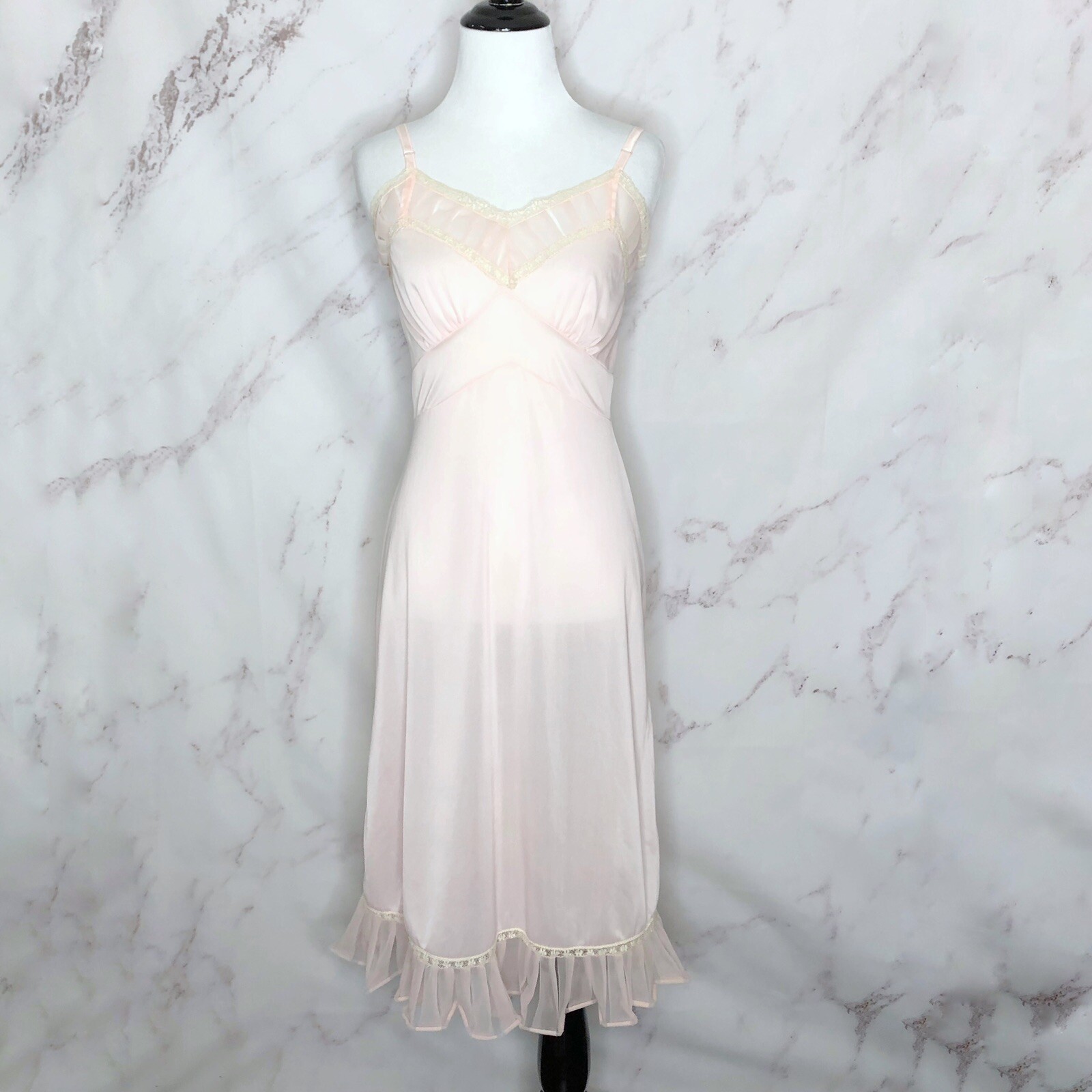 Vintage 50s-60s Dutchess Pink Nylon Lace Midi Lingerie Nightgown Slip
