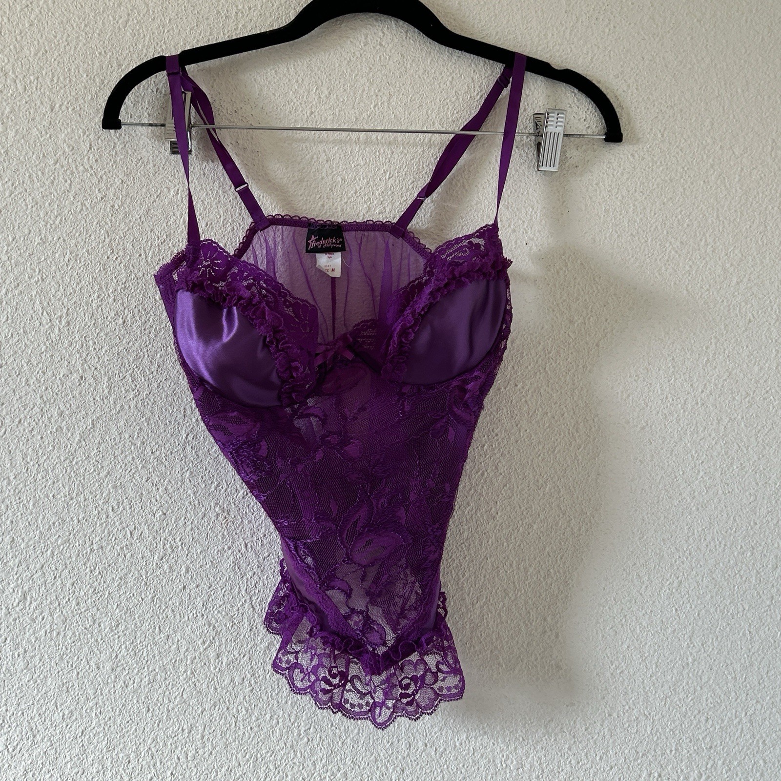 Fredrick’s of Hollywood Lace Coquette Sheer Peplum Cami Top Women’s Medium Sexy