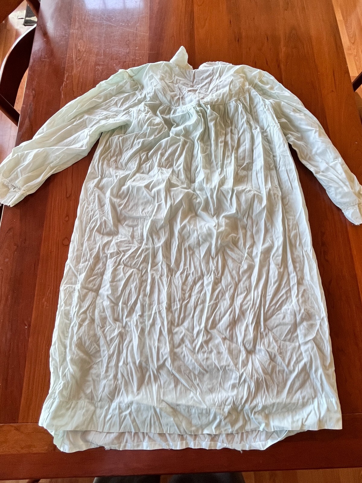 VINTAGE PASTEL GREEN LADIES NIGHTGOWN LACE COTTON POLY BLEND LONG SLEEVE