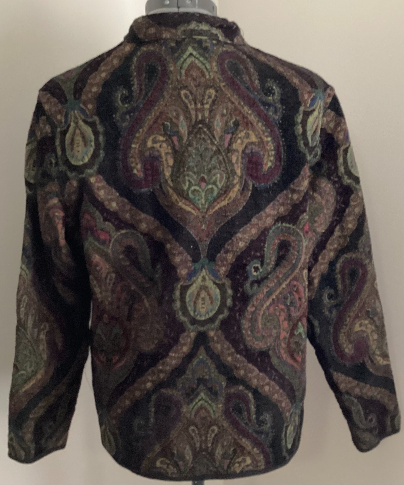 VTG Flashback jacket paisley woven jacquard BOHO wood bead buttons pockets