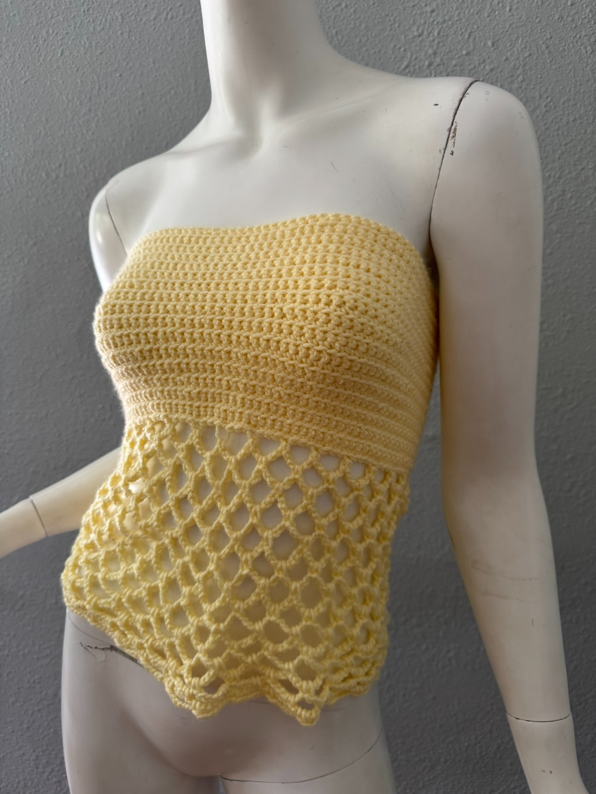 Vintage 70s Yellow Strapless HAND KNIT Hippie Tube Top Blouse XS/S