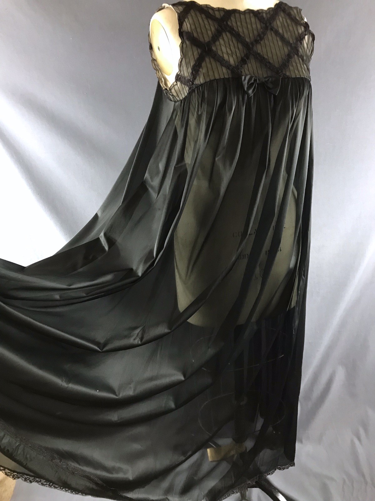 Vintage EYEFUL BY FLAUMS Ultra Sheer Nylon Sweeping Nightgown Union Lingerie S