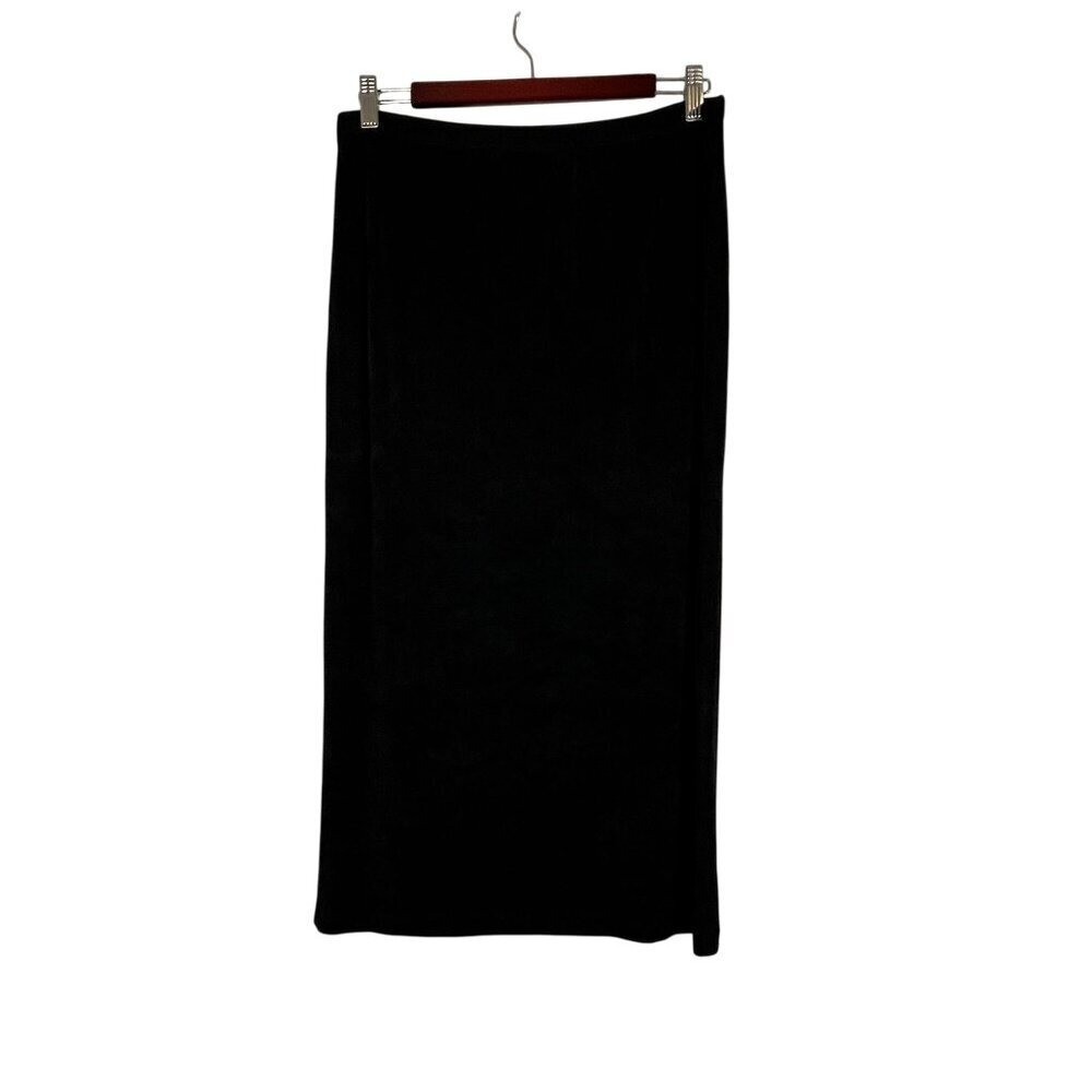 Retro Ribbed Maxi Skirt Black M Neutral Minimalist Festive Holiday Classic Chic