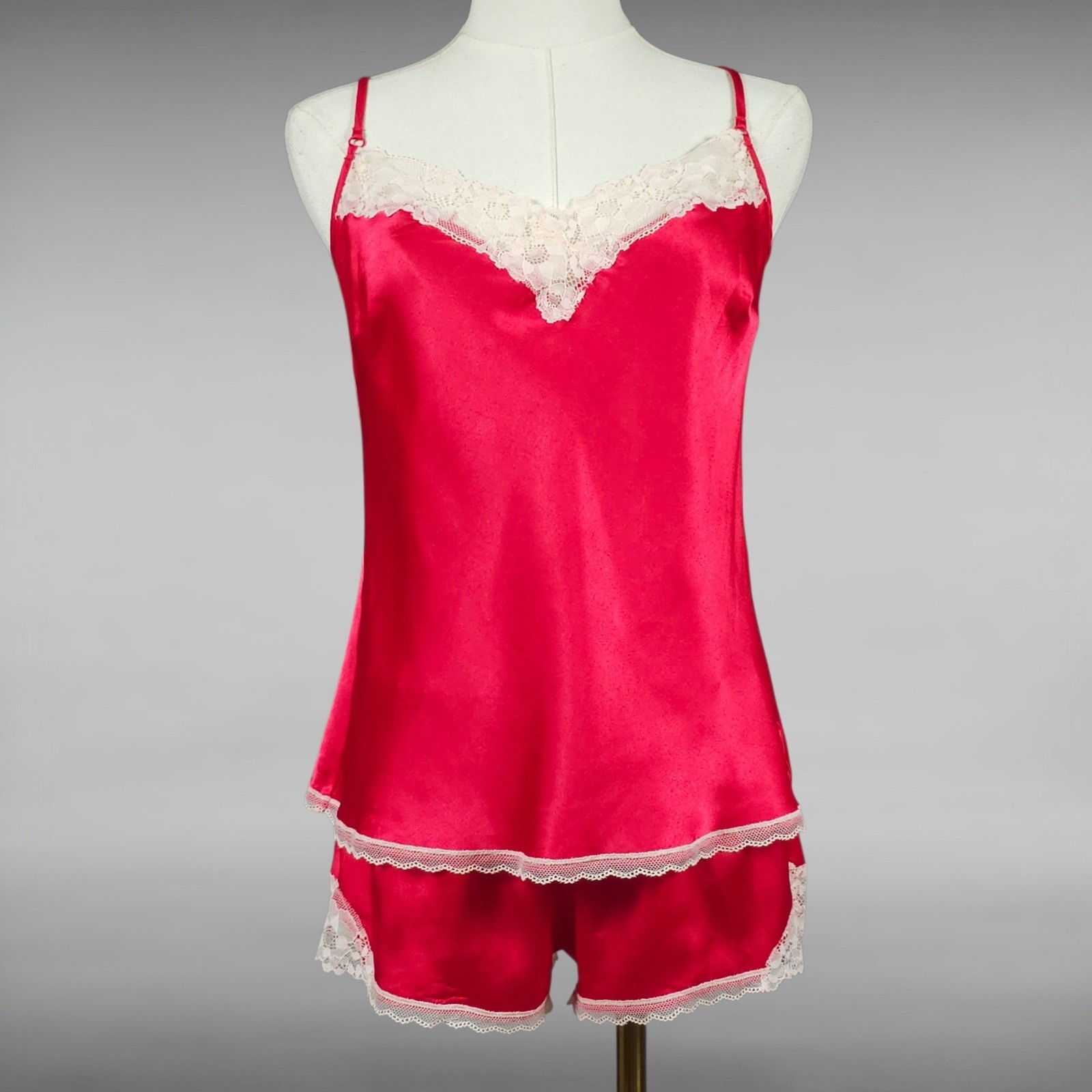 Vintage Y2K Victoria’s Secret Pajama Set Coquette Lace Trim Cami Shorts Red S