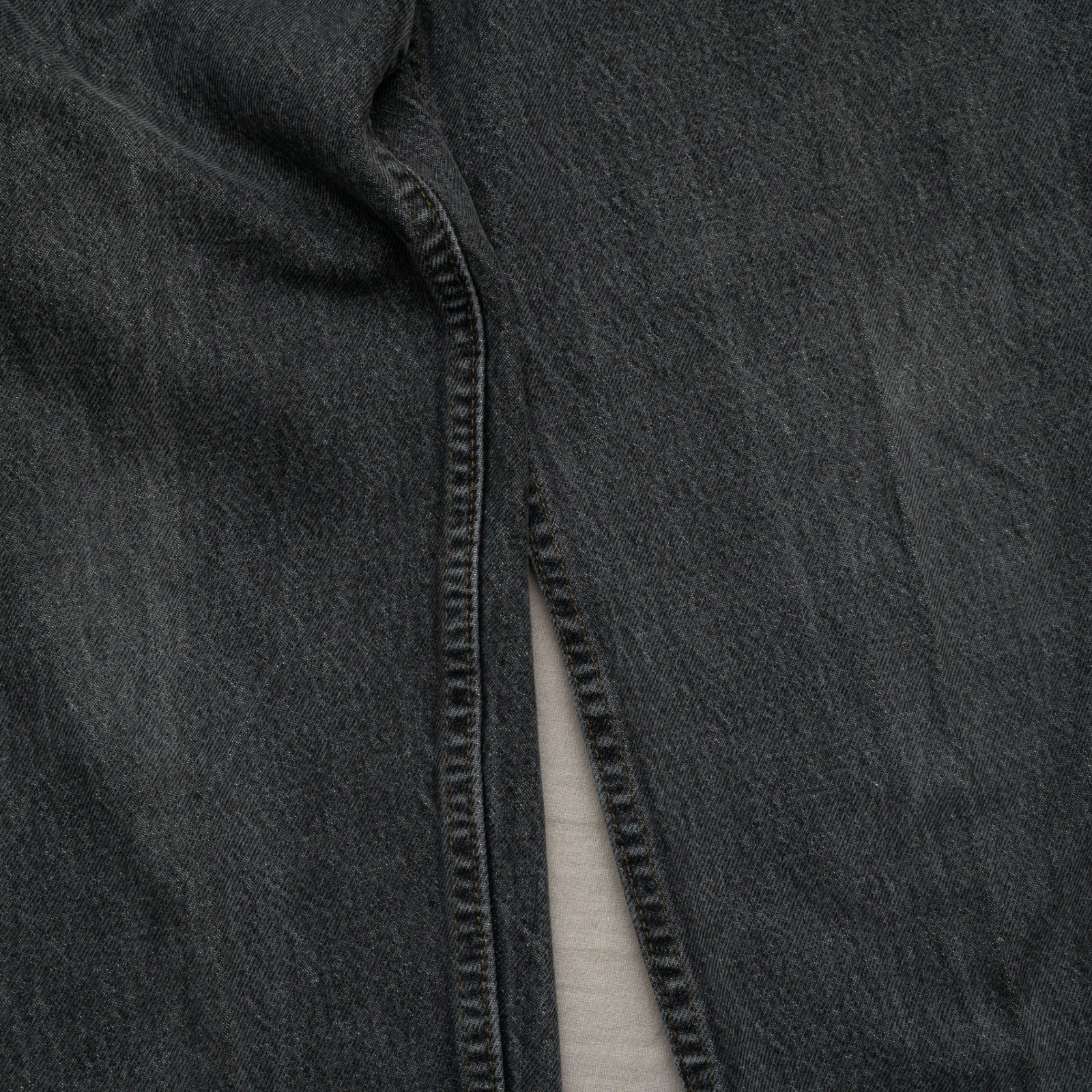 Vintage 80s Levis Leather Tab 540 Relaxed Fit Taper Faded Black Denim Jeans