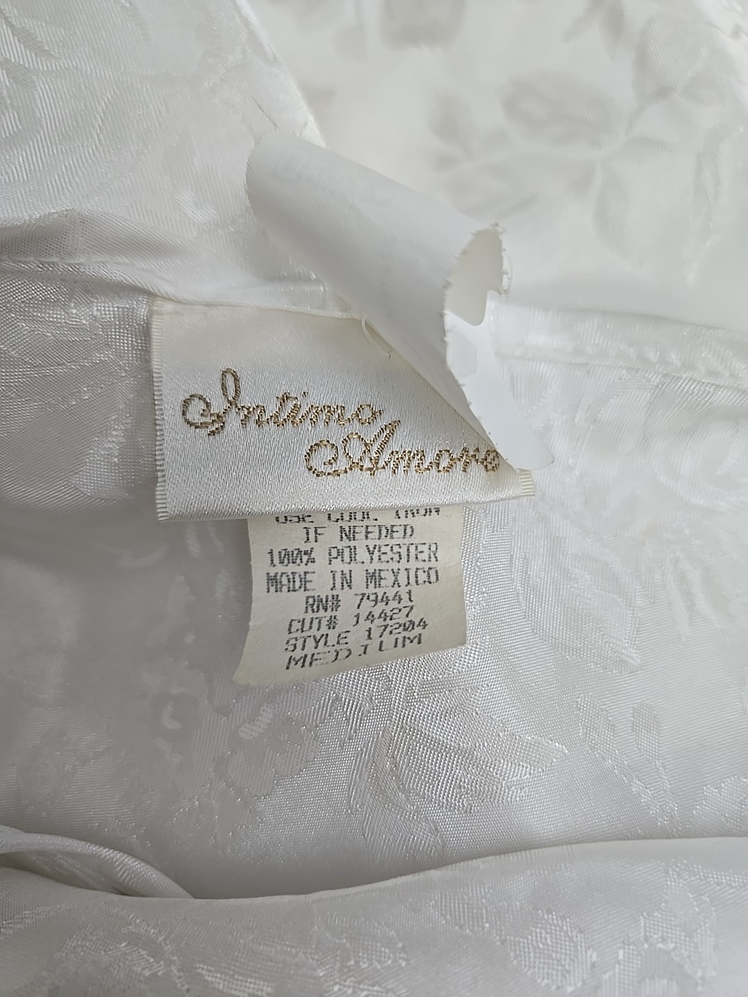 VTG Intimo Amore Med Nightgown Sexy Ruffled bridal Floral Imprint X Back Flares