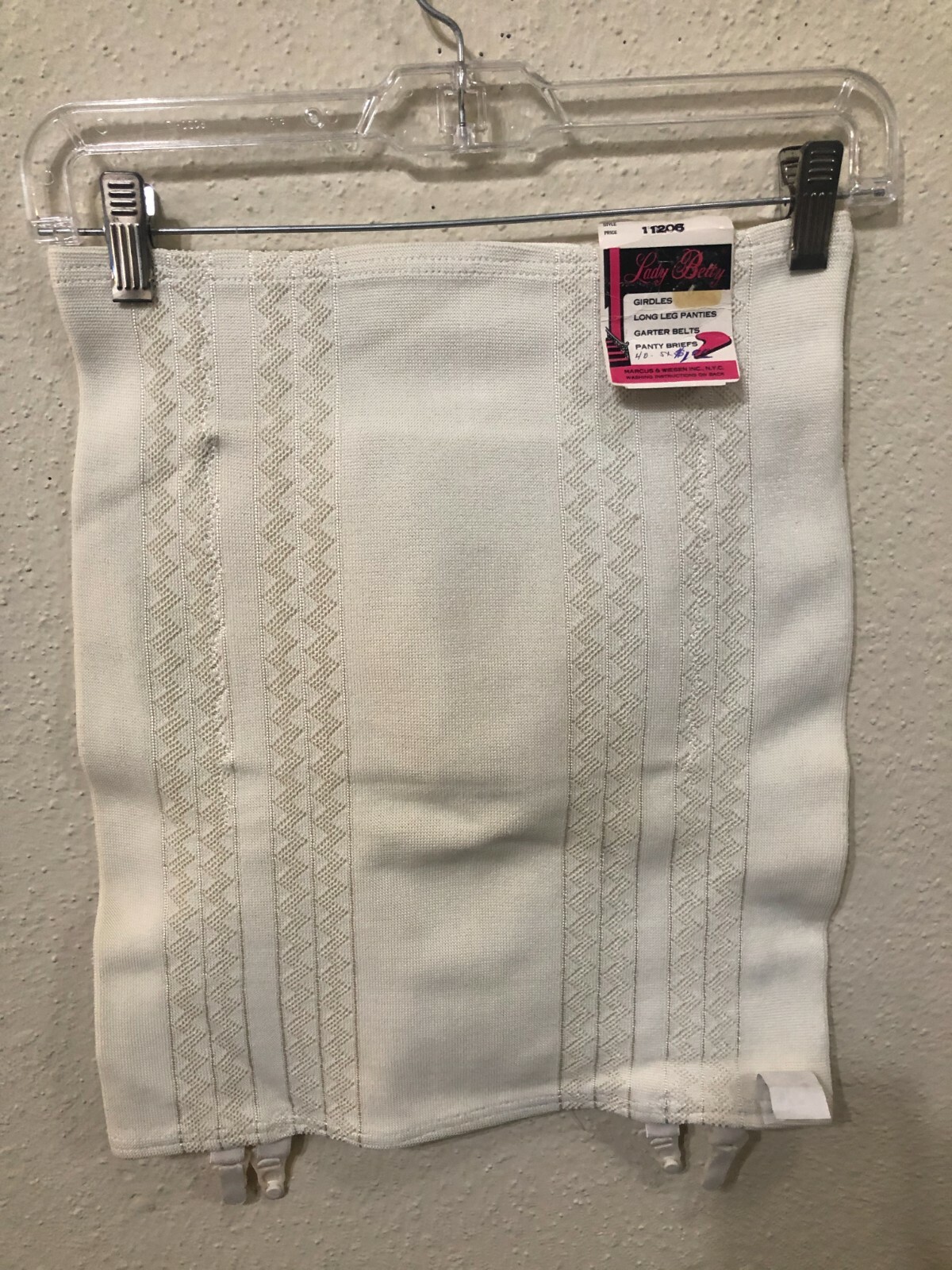 Marcus & Wiesen Lady Betty Girdle Garter Open Bottom Size 40-5X Style 11206 USA
