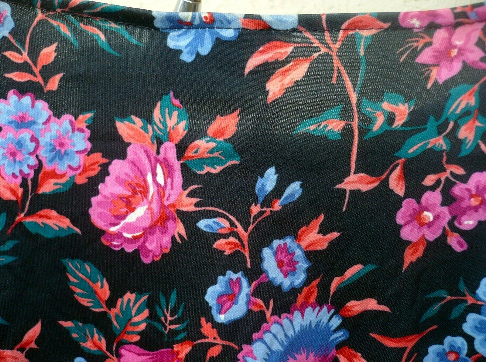 VTG 80S ACT 3 MULTI COLOR FLORAL PLUS 2X 1X BANDED BLACK SILKY BLOUSE WOMEN POLY