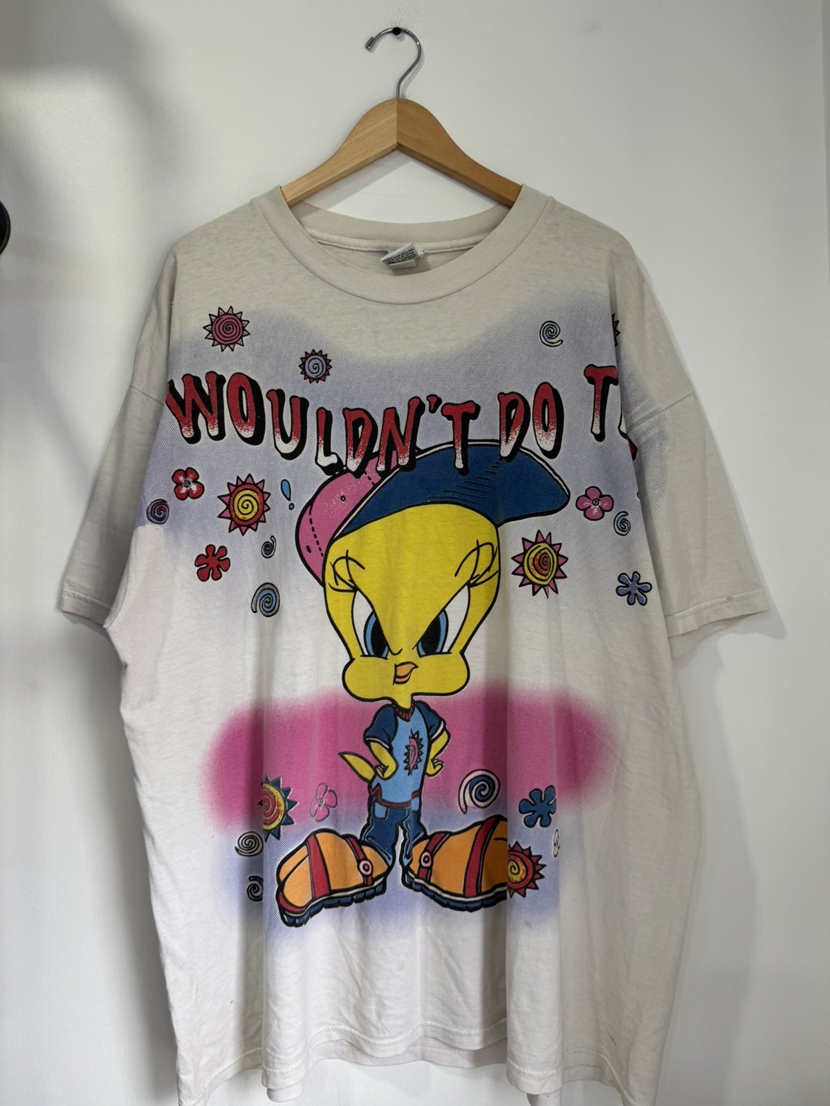 Vintage 90s Looney Tunes Tweety Bird AOP 1997 T-Shirt White Multi XXL