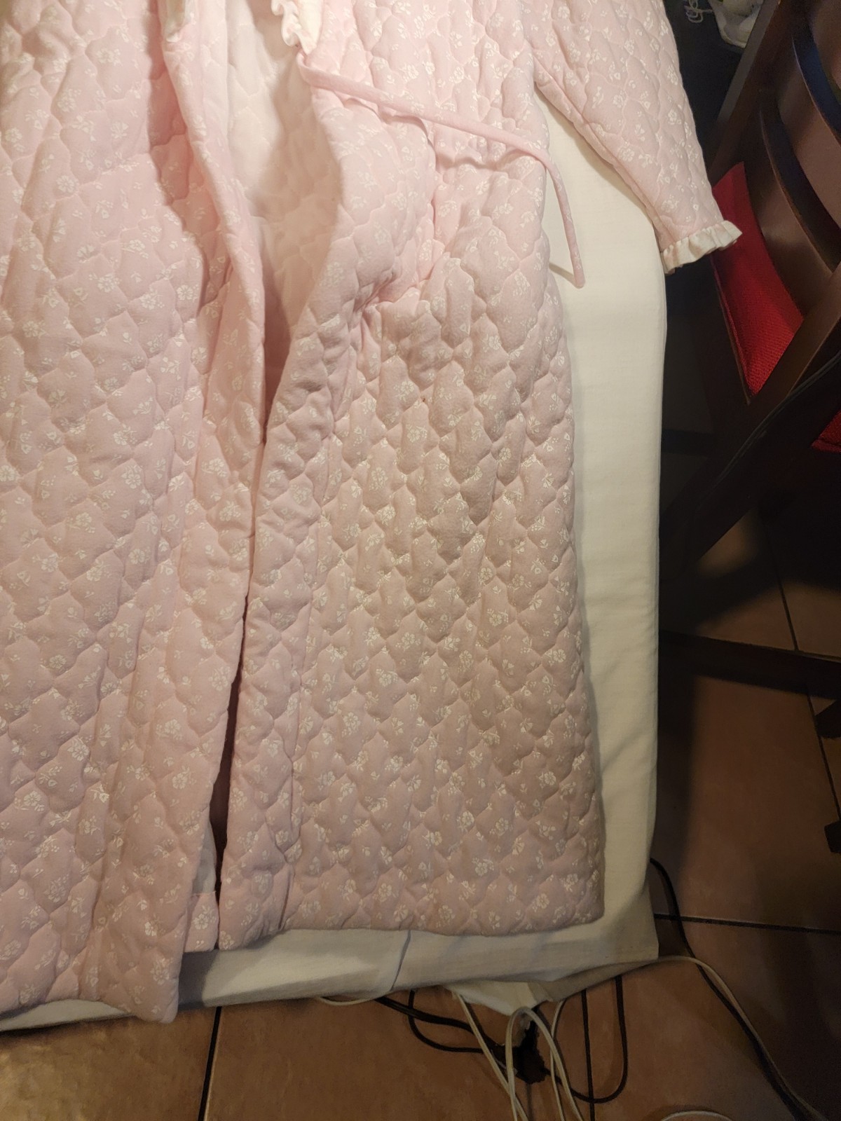 Vintage SANRINA LiIGHTPink & White Long Robe Belted GOLDEN Girls/Grandmacore