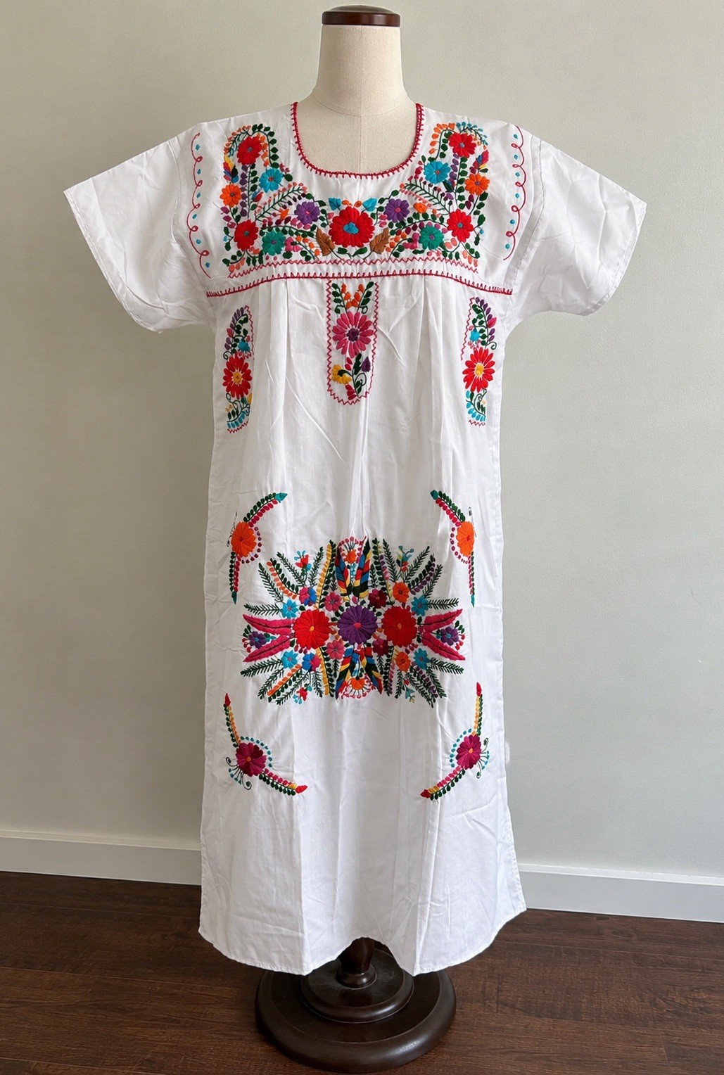 Mexican Oaxaca White multi colored EMBROIDERED DRESS Large boho sundress Cotton