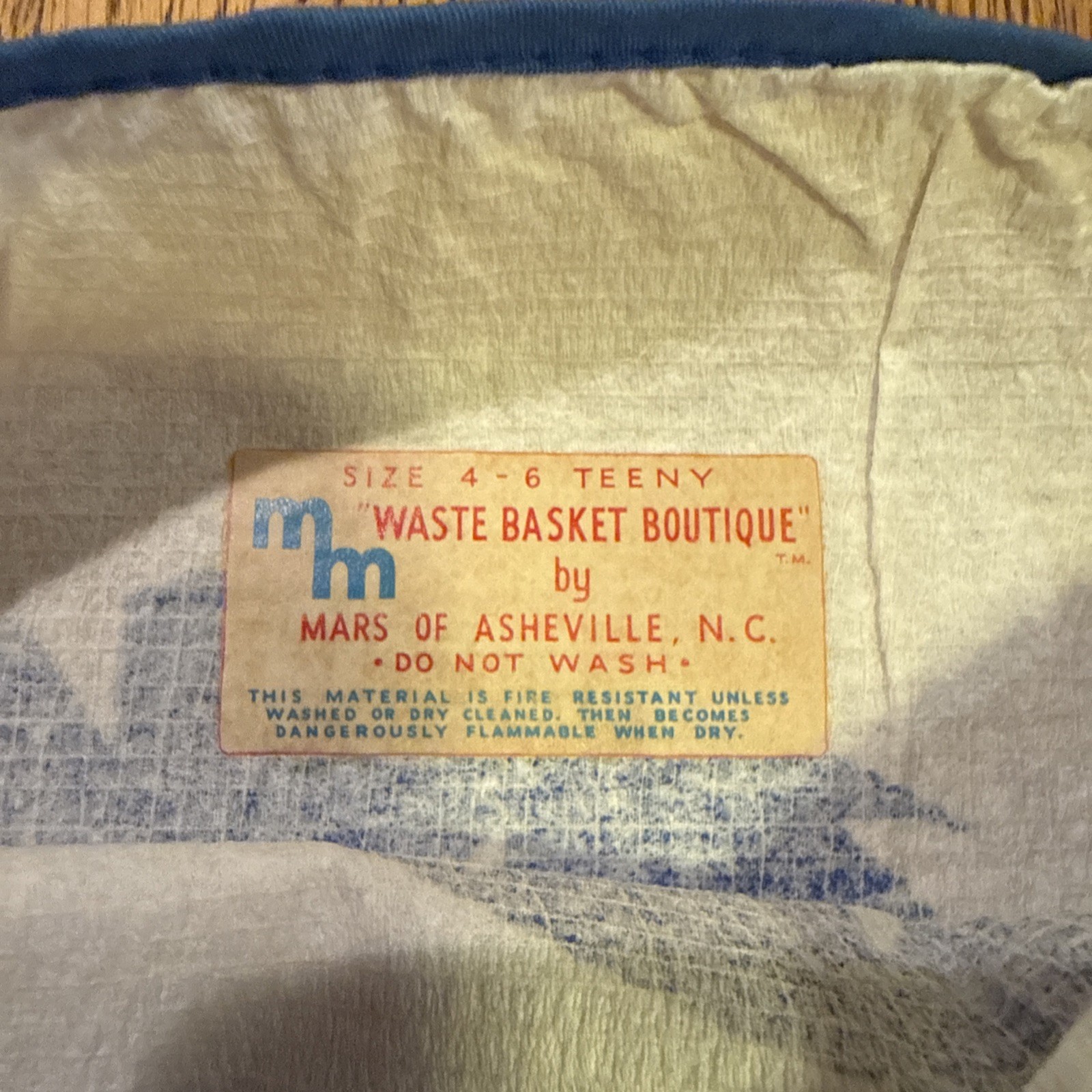 1967-68 Waste Basket Boutique Paper Dress Mars of Asheville, NC Romney President