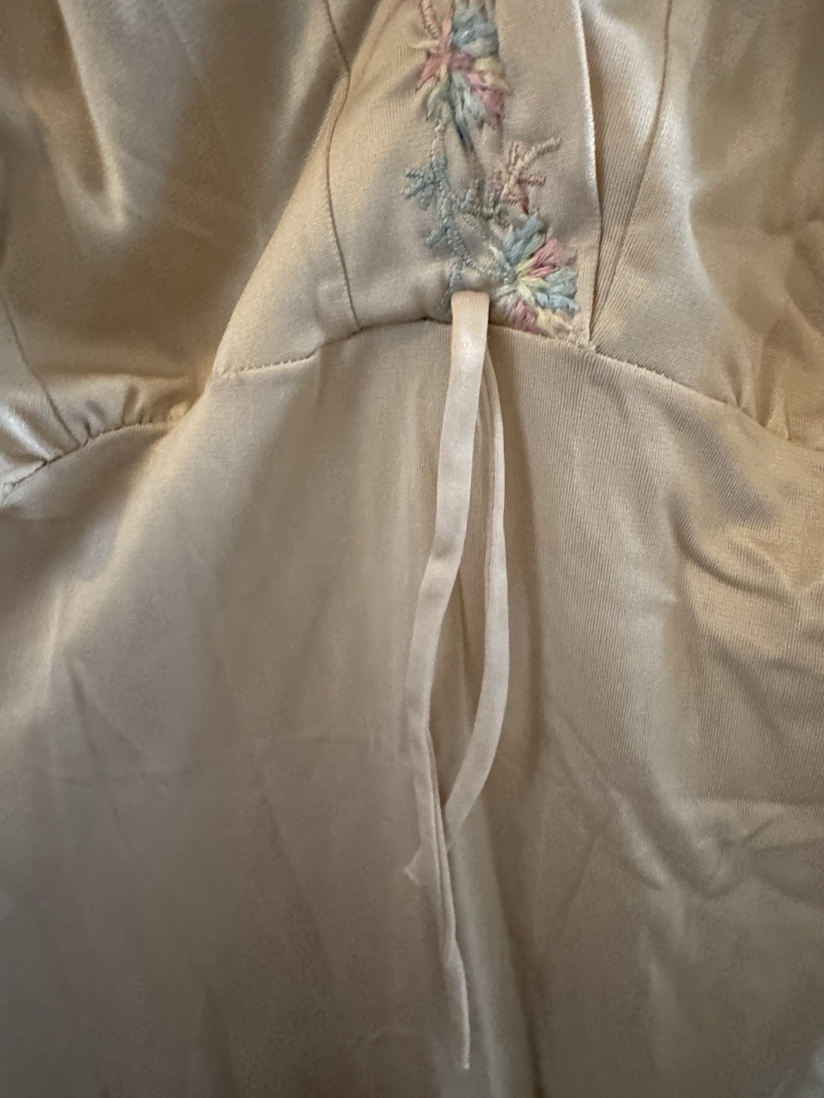 Vintage JCPenney Papermoon Nylon Nightgown M Beige Antron III Embroidered Slip