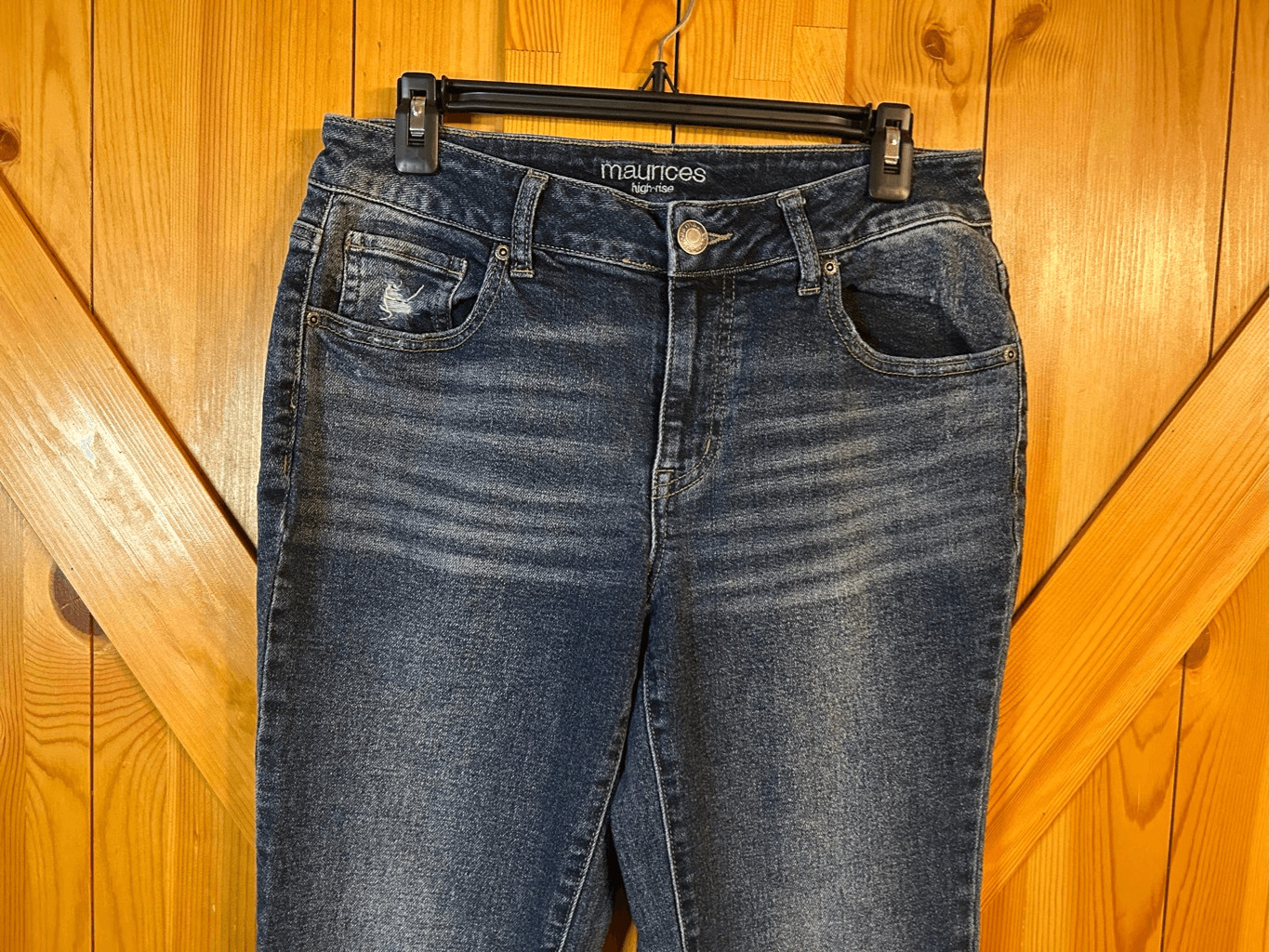 Maurices Jeans Women’s Size 4R Blue Stretch Denim Distressed High Rise (4673)