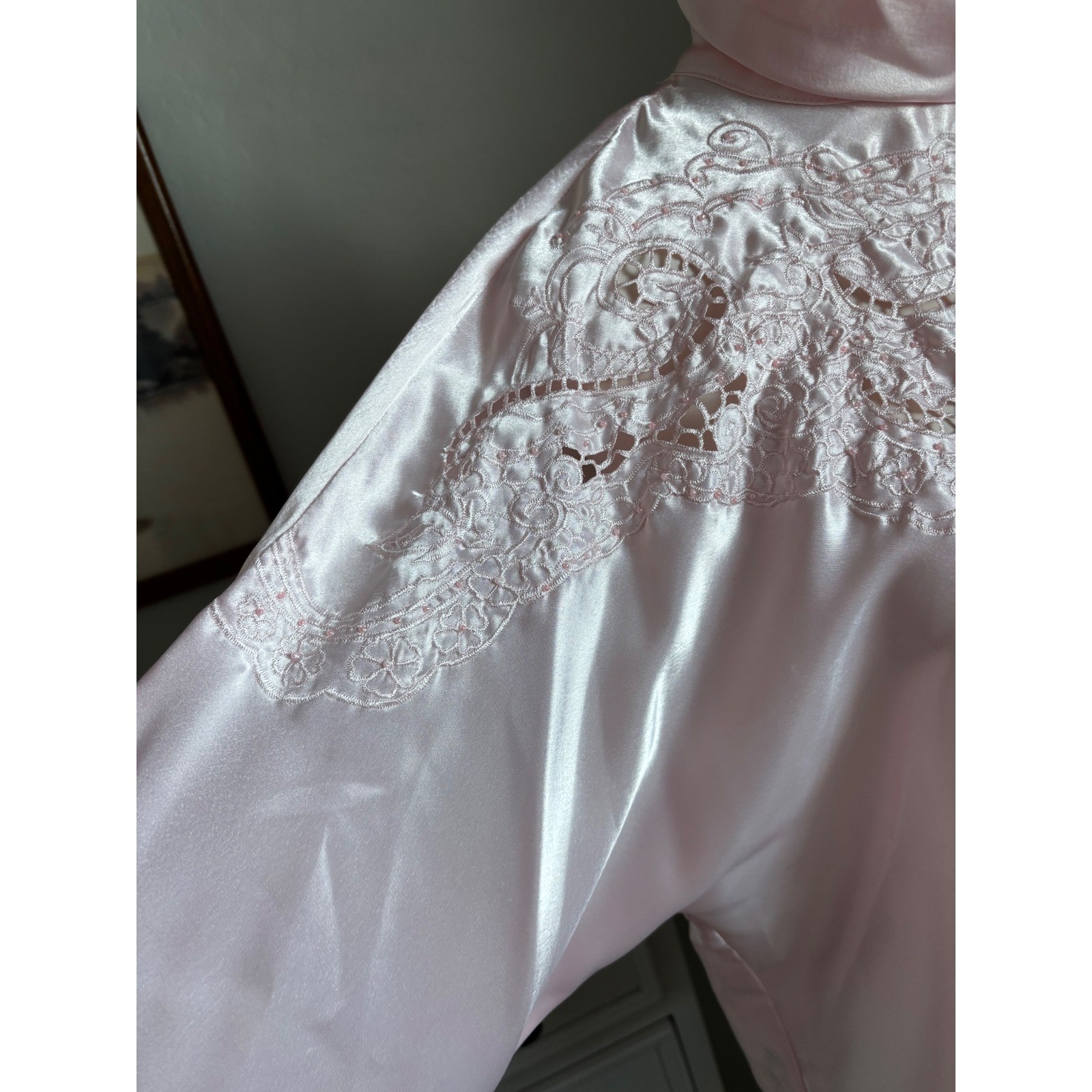 Vintage Rik Rak Pink Satin Blouse Mock Neck Embroidered Cut Out Beaded Top 14