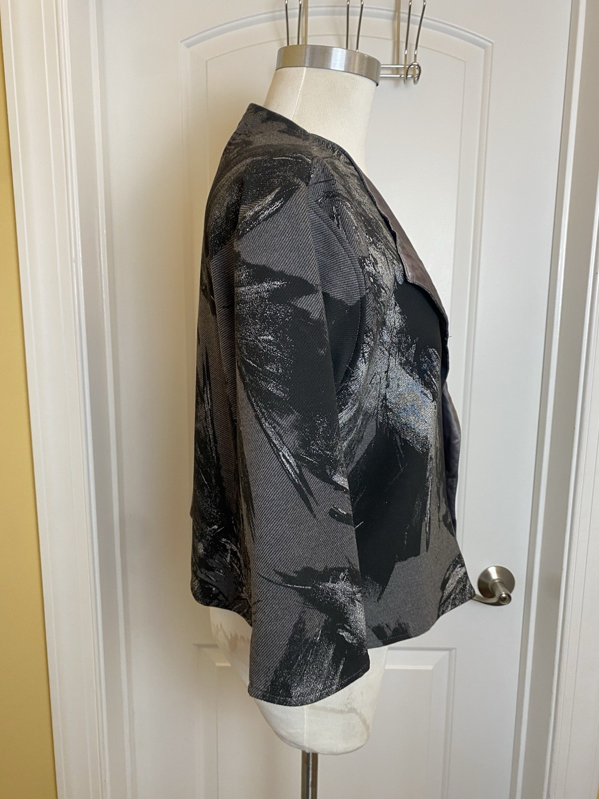 Vintage 80s Abstract Brush Stroke Short Blazer Black Grey Silver M/L Graphic