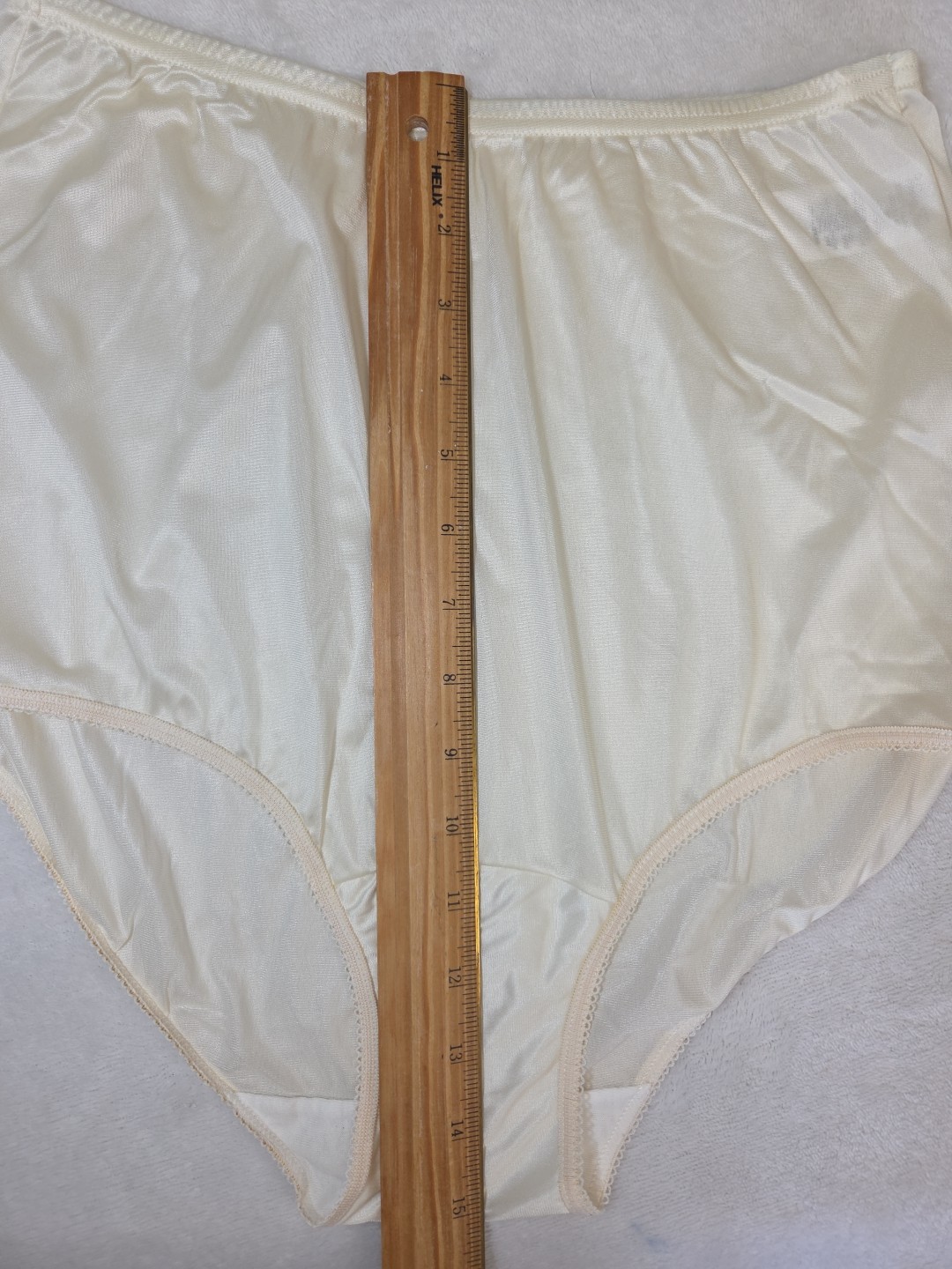 VTG Vanity Fair Panties 6 Side Tag Nylon USA Semi Sheer 9-15-713