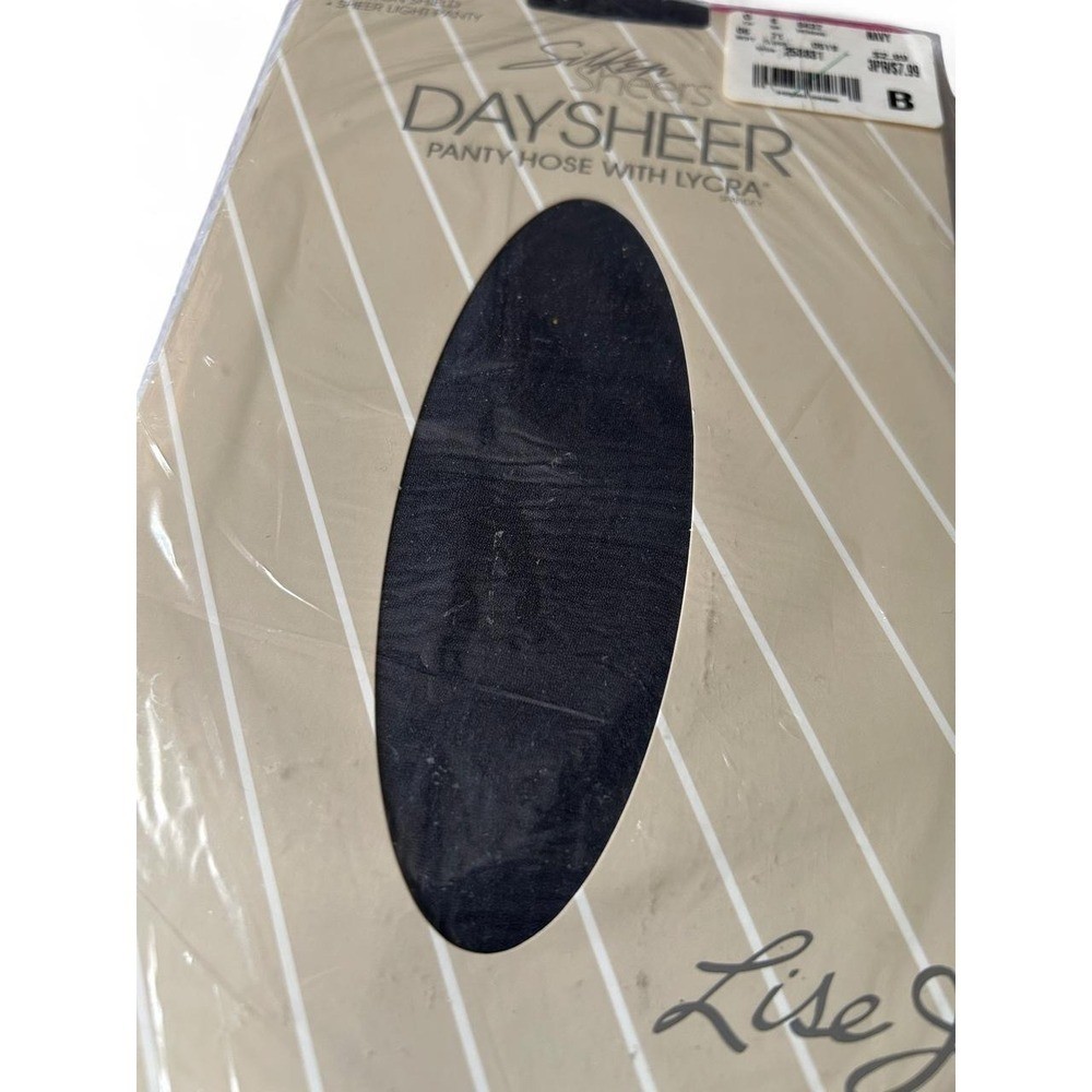 Pantyhose Vintage Femme Fatale Daysheer Navy Sheer Chic Hosiery Size B NIP