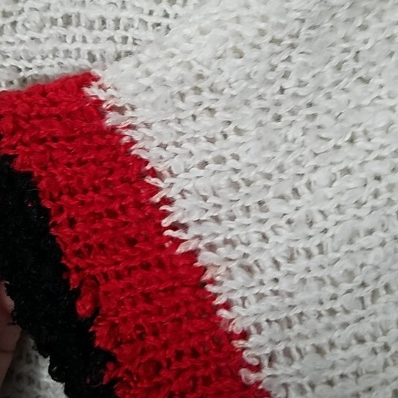 Vintage color block red white black tee sweater – VTG knit tshirt short sleeved
