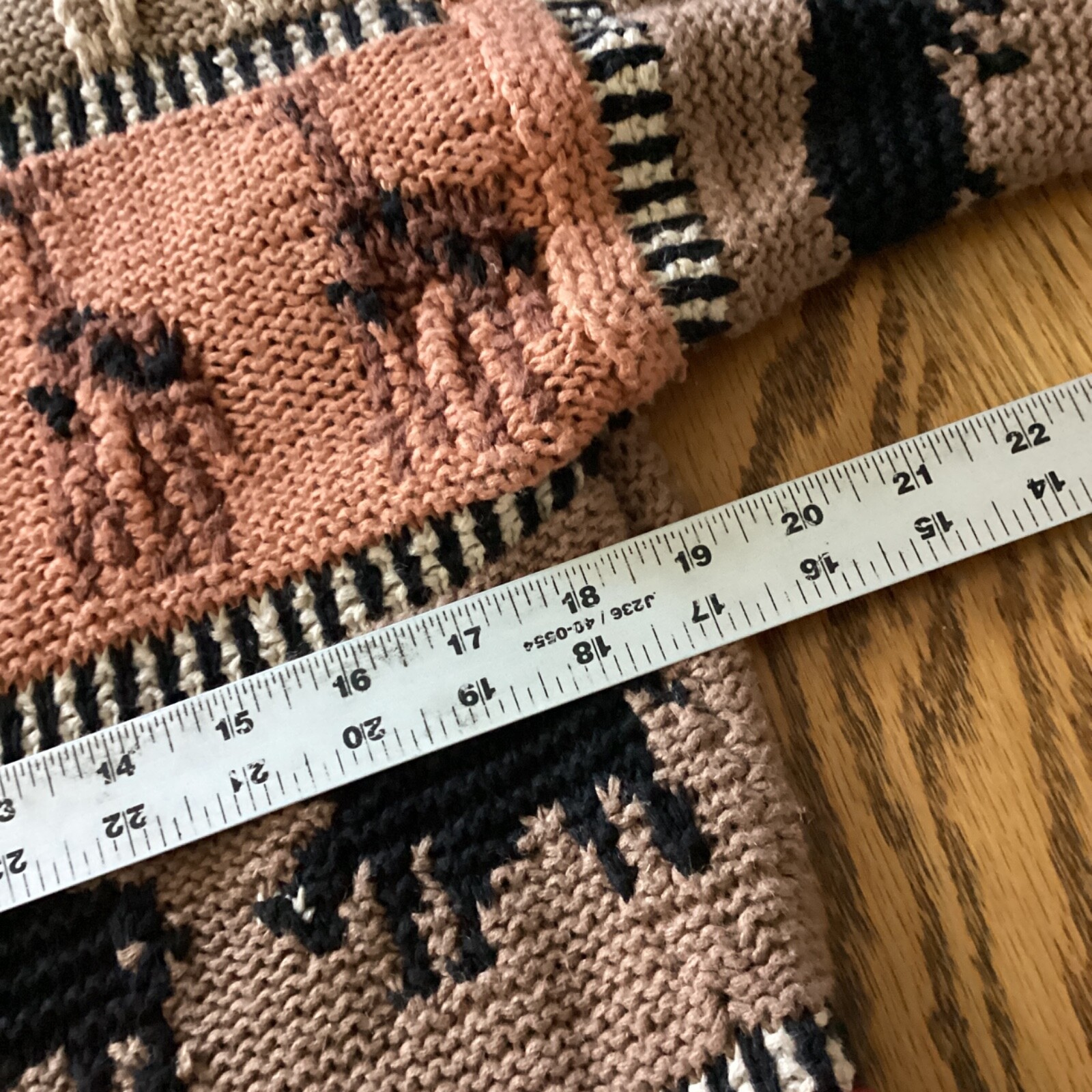 Vintage Mariea Kim Cardigan Sweater Safari Handknit Animals Giraffe Elephants