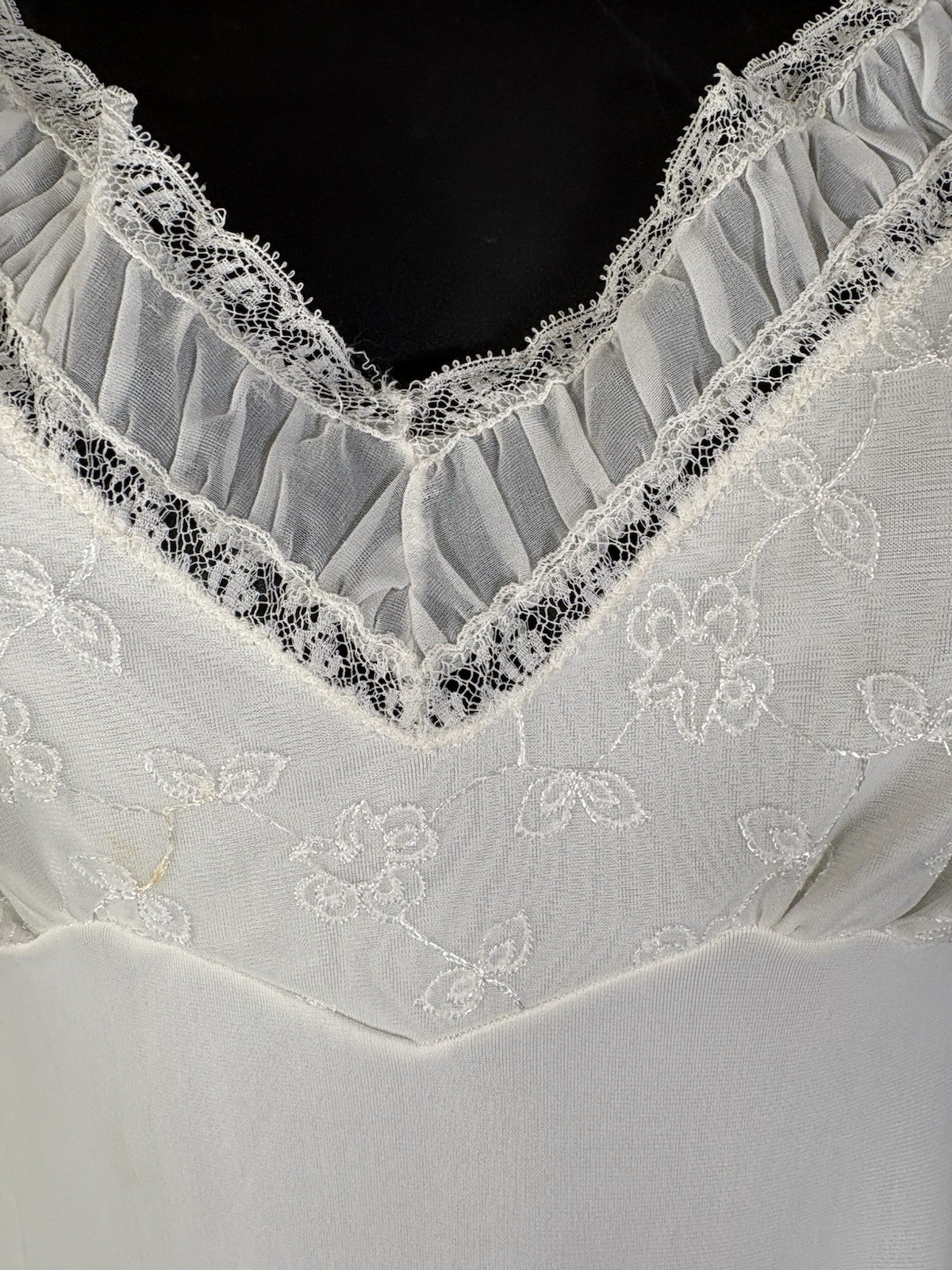 Vintage WHITE FULL SLIP DRESS Nylon 1950’s Pin Tucks Marilyn Monroe Sz S-M *