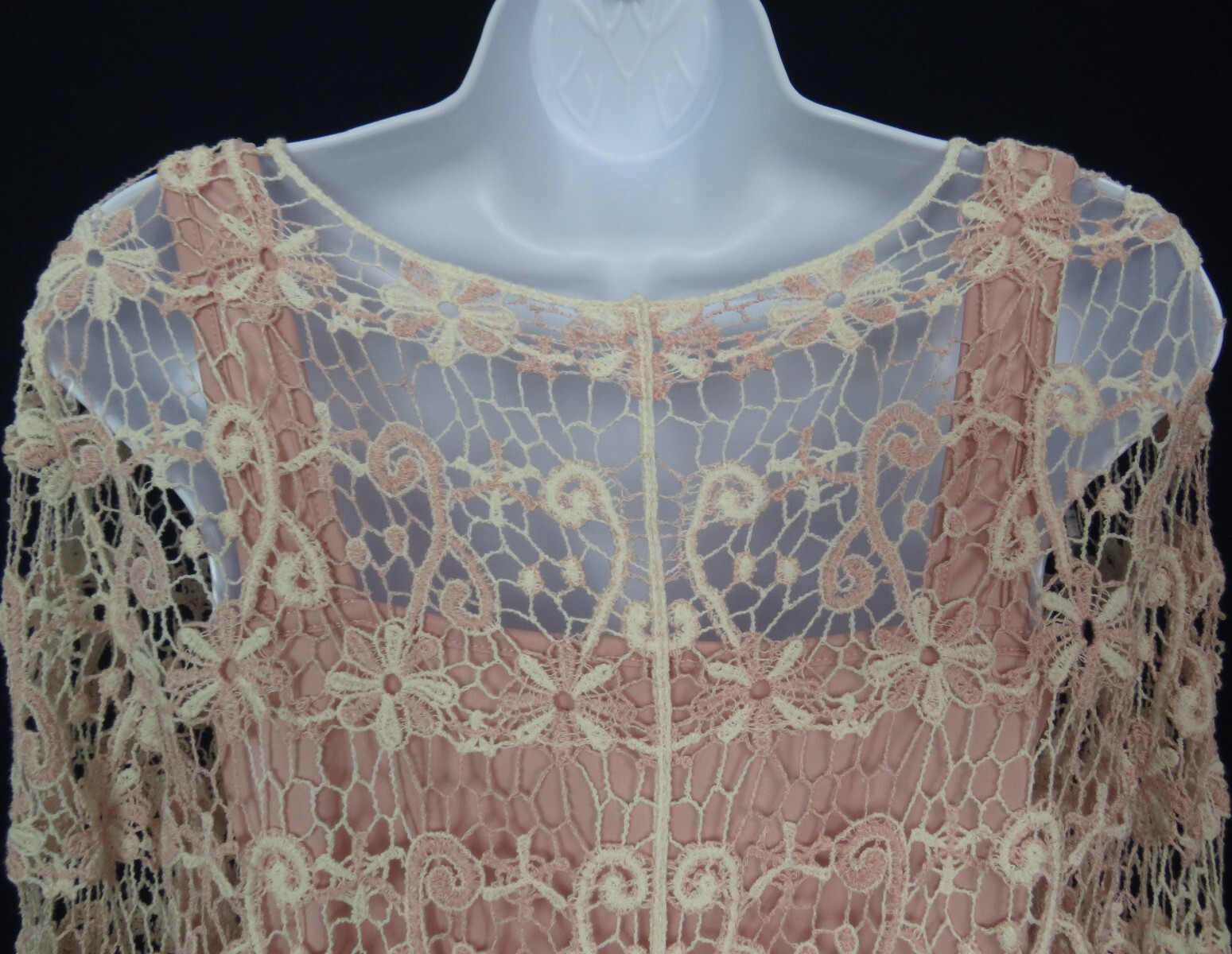 VTG 1980s 90s OSCAR DE LA RENTA ACTIVE FLORAL CROCHETED LACE TOP CREAM MAUVE