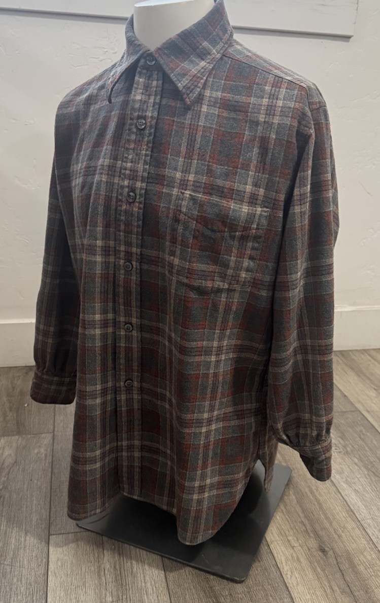 PENDLENTON plaid wool vintage shirt gray/orange women’s size Large pre-owned