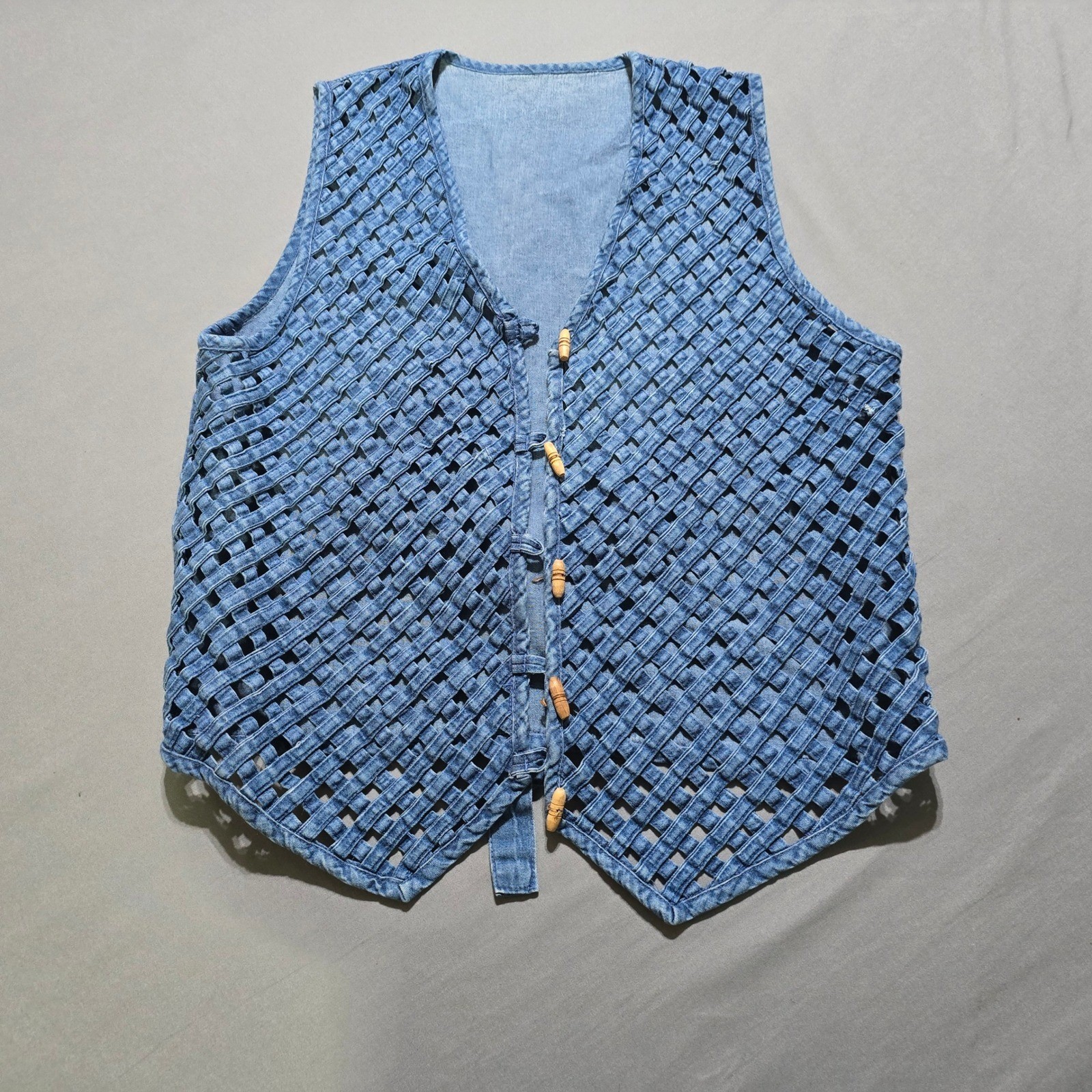 Vintage Woven Lattice Denim Vest Wood Toggle Button Boho Cowgirl Cottagecore M