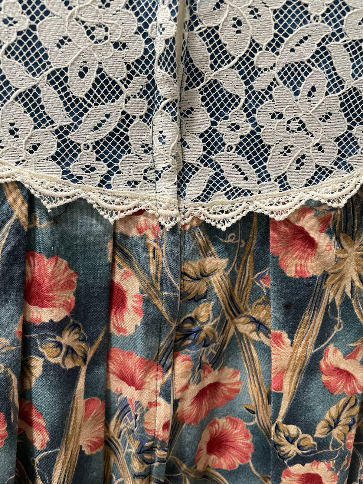 Carol Bennett vintage mu’umu’u