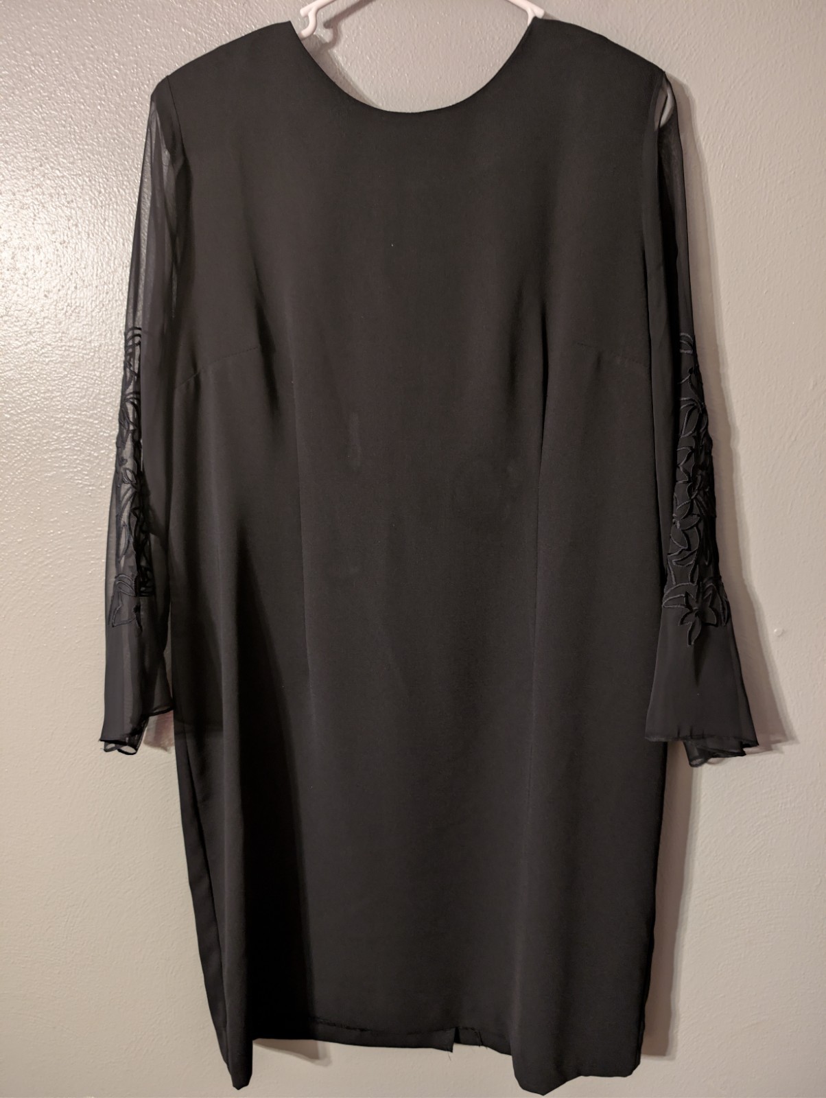 Bedford Fair Lifestyles Sheer Embroidered Bell Sleeve Shift Dress Black 16P USA
