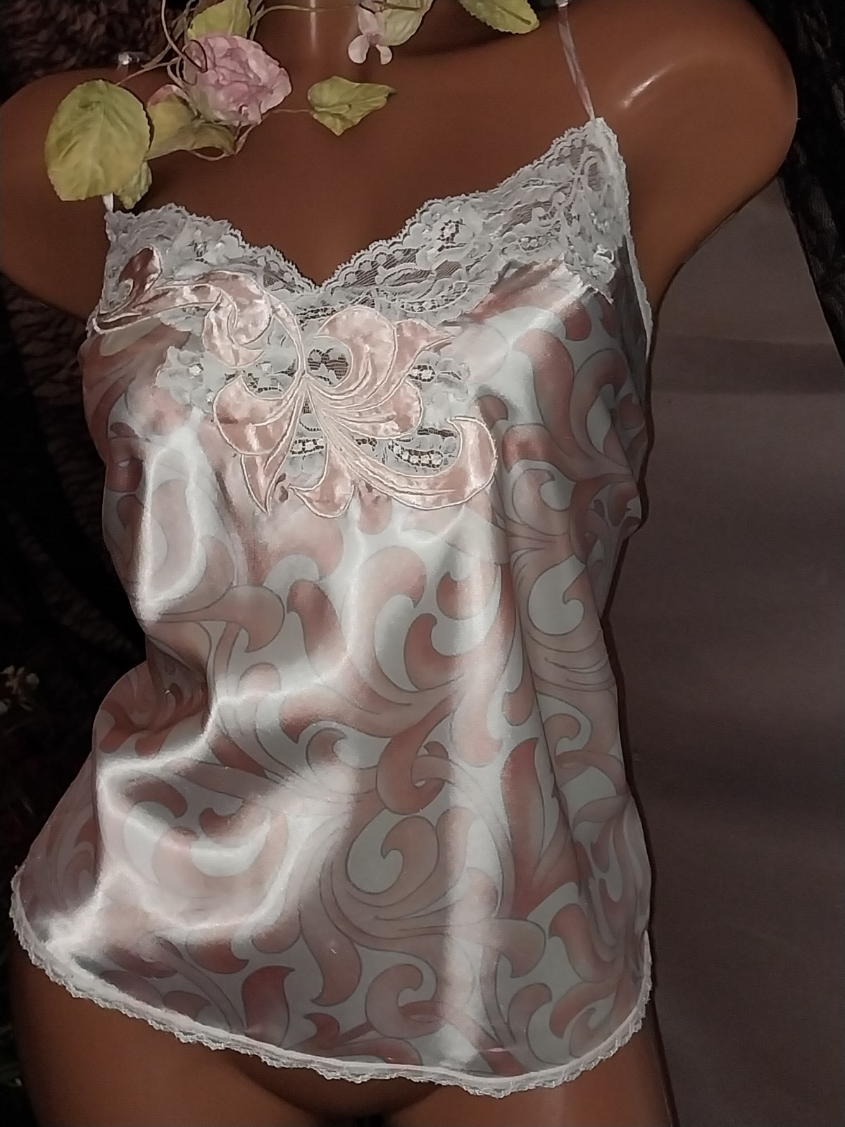 VTG SATIN SHINY APLQ PINK SWIRL FLORAL SPAGHETTI STRAP CAMI TANK TOP SHIRT S/M