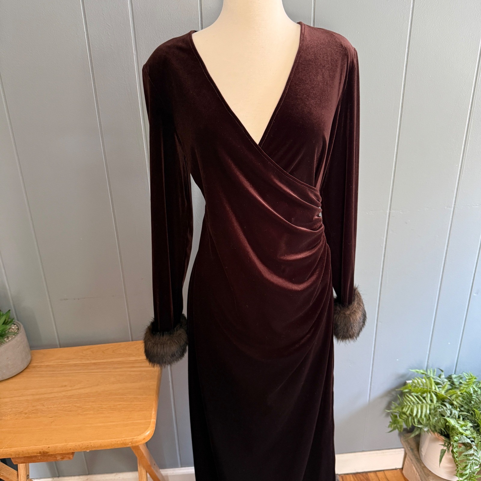 Cachet Vintage Brown Velvet Faux Fur Trim Wrap Maxi Dress Sz 14/16 Old Hollywood