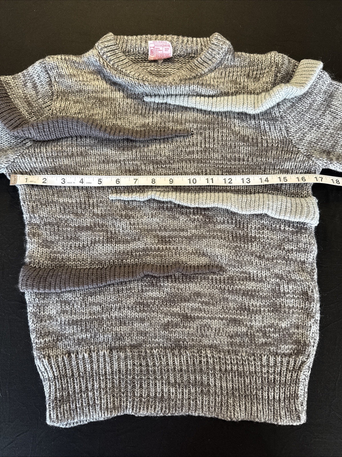 Vintage 80s Born Free 3D Wave Knit Sweater Size S/M Gray Chunky Ribbed Korea
