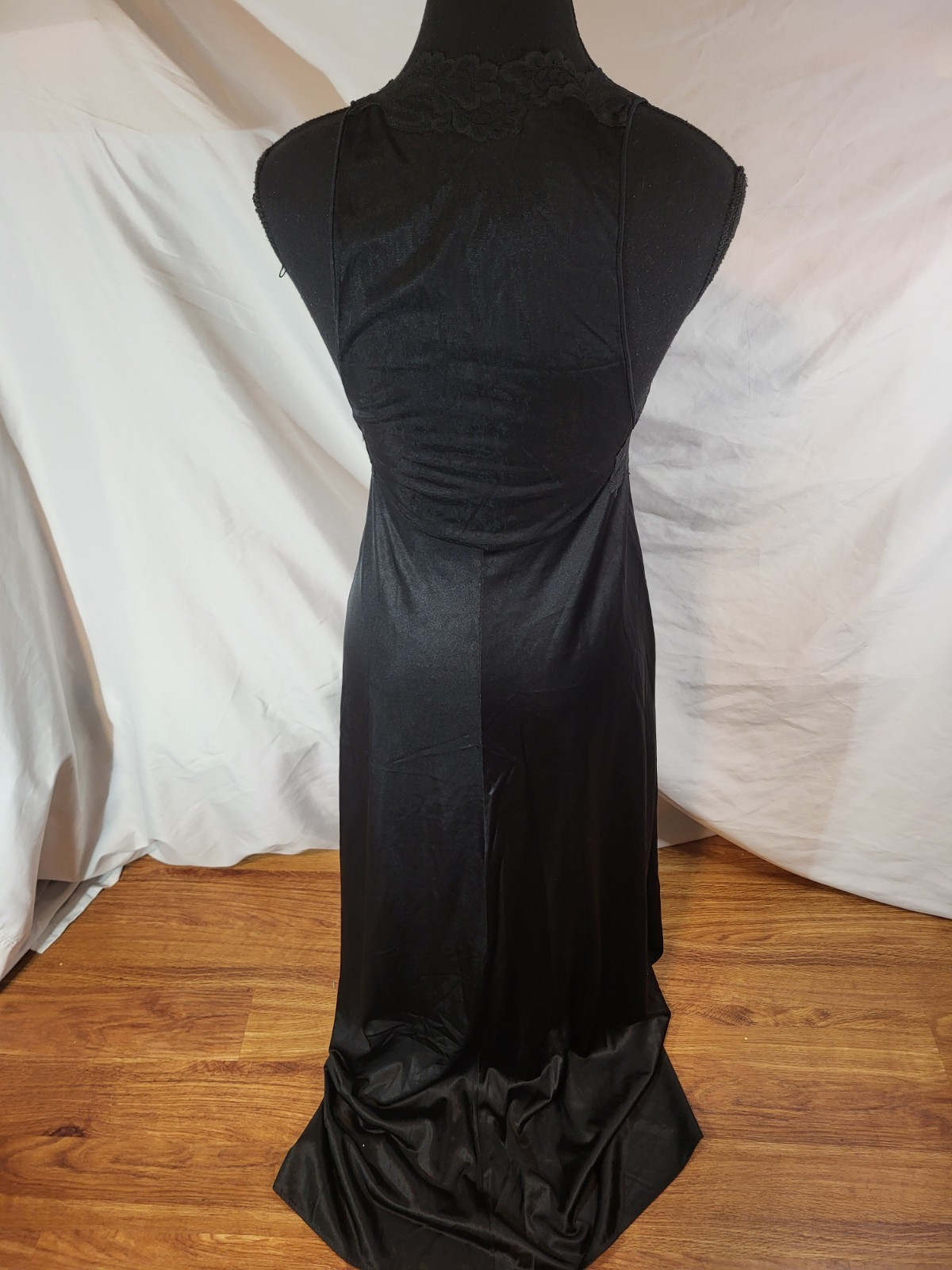 Vintage Glydons Sexy Black Lace Nightgown Plunge V Neck 1970’s Size M