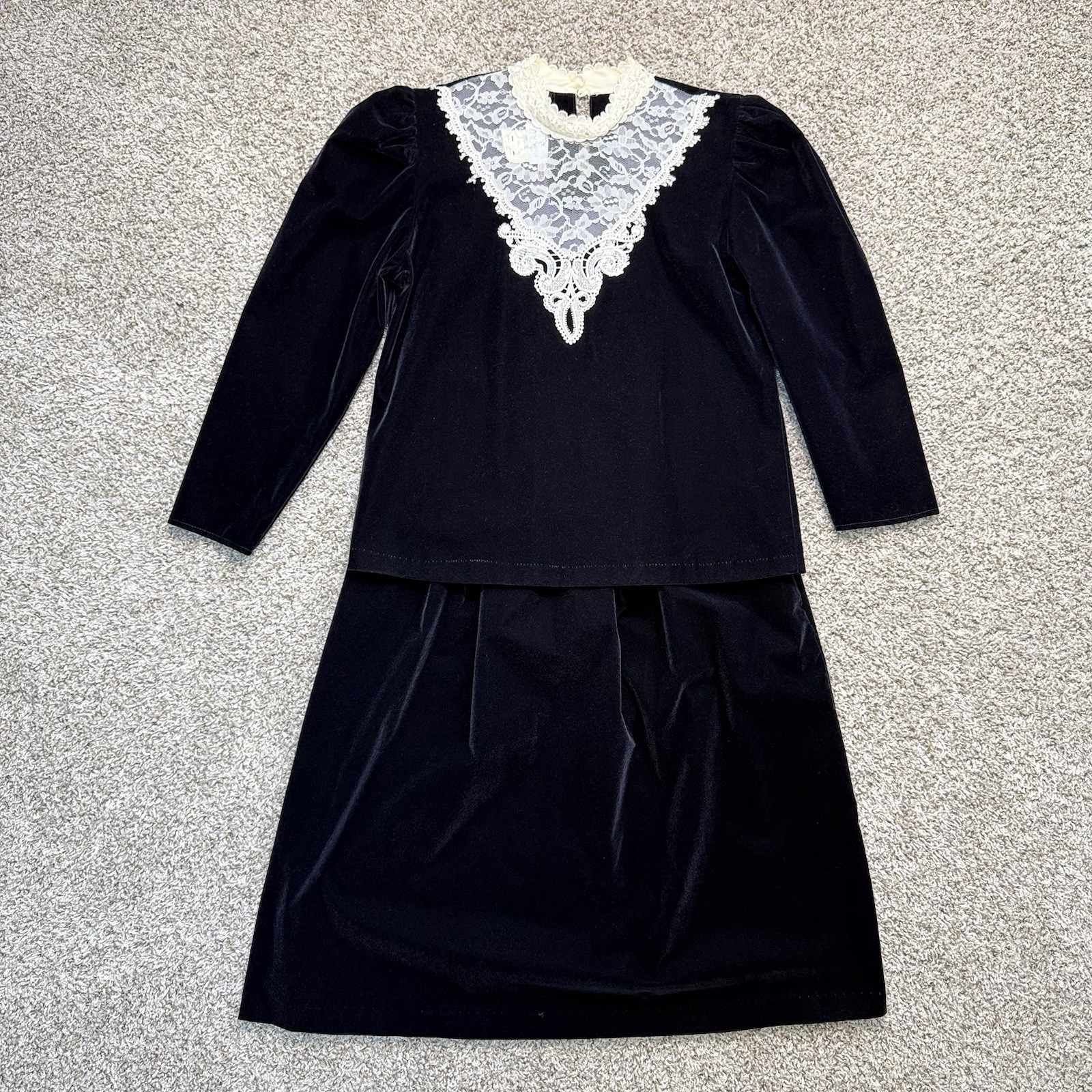 VTG 80s My Michelle Black Velvet Skirt Set 8P Lace Victorian Goth USA 2 Piece