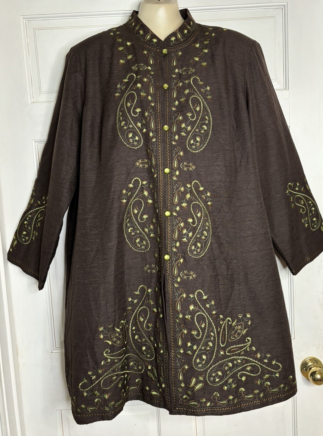 Silk Land Women’s 2X 100% Silk Embroidered/Beaded Brown Button Jacket Top Vtg