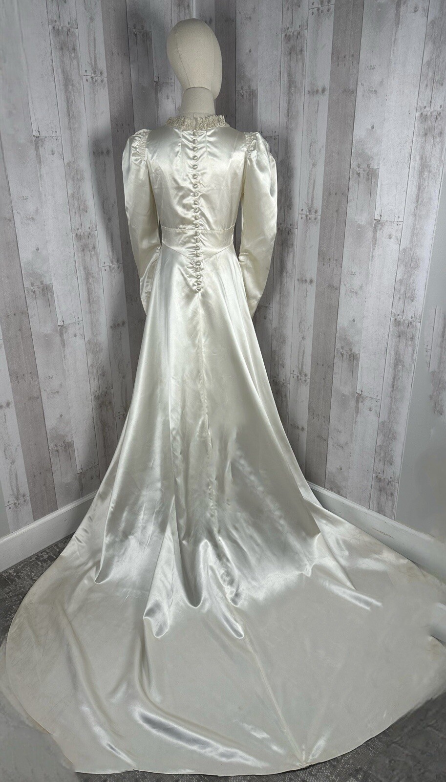 🌷1920s Art Deco Liquid Satin Wedding Gown / Bridal Dress Veil w/Wax Flowers
