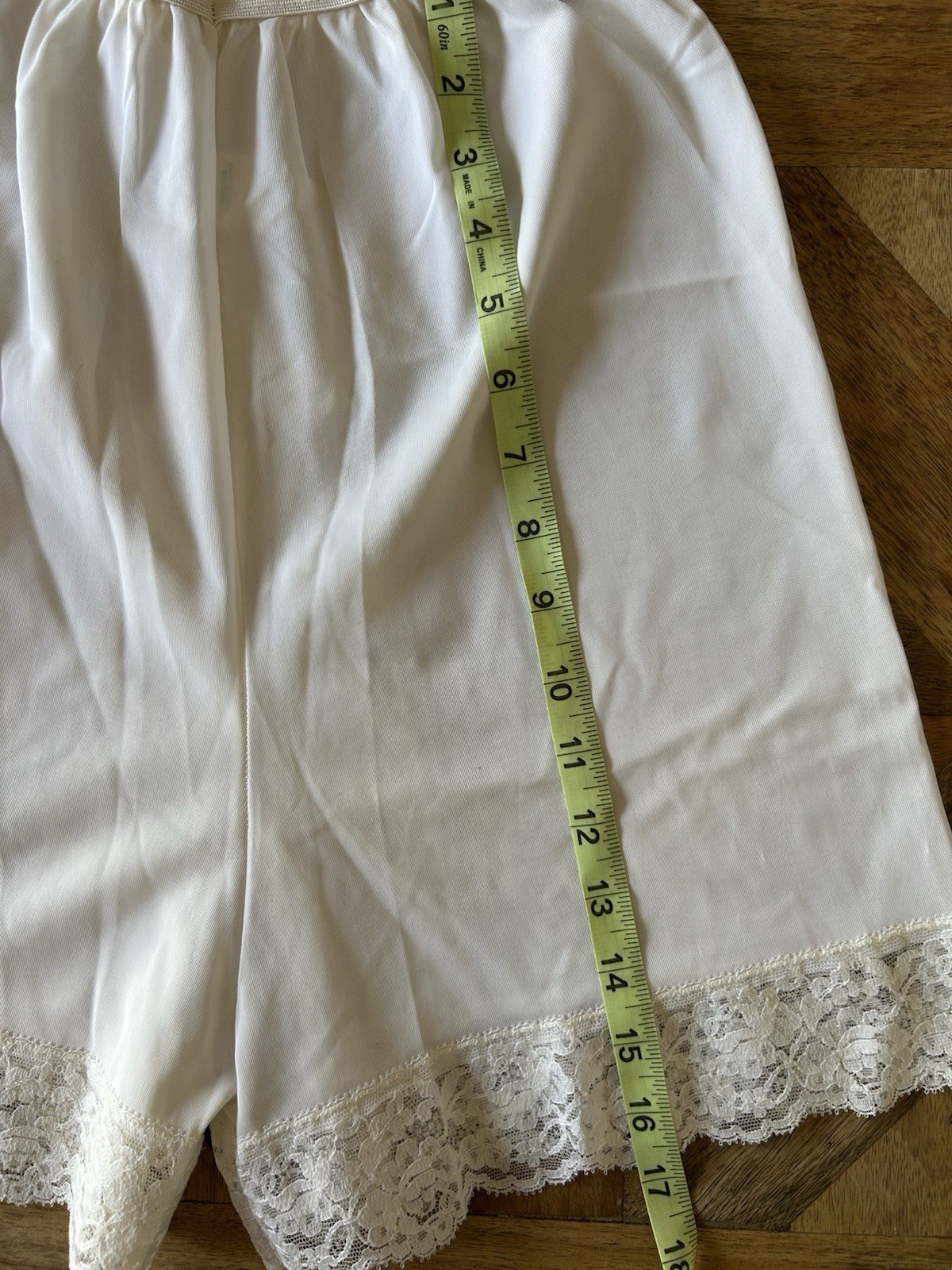 VTG Monsanto Nylon Pettipants Bloomers Lace Trim Boudoir Lingerie Skort Small