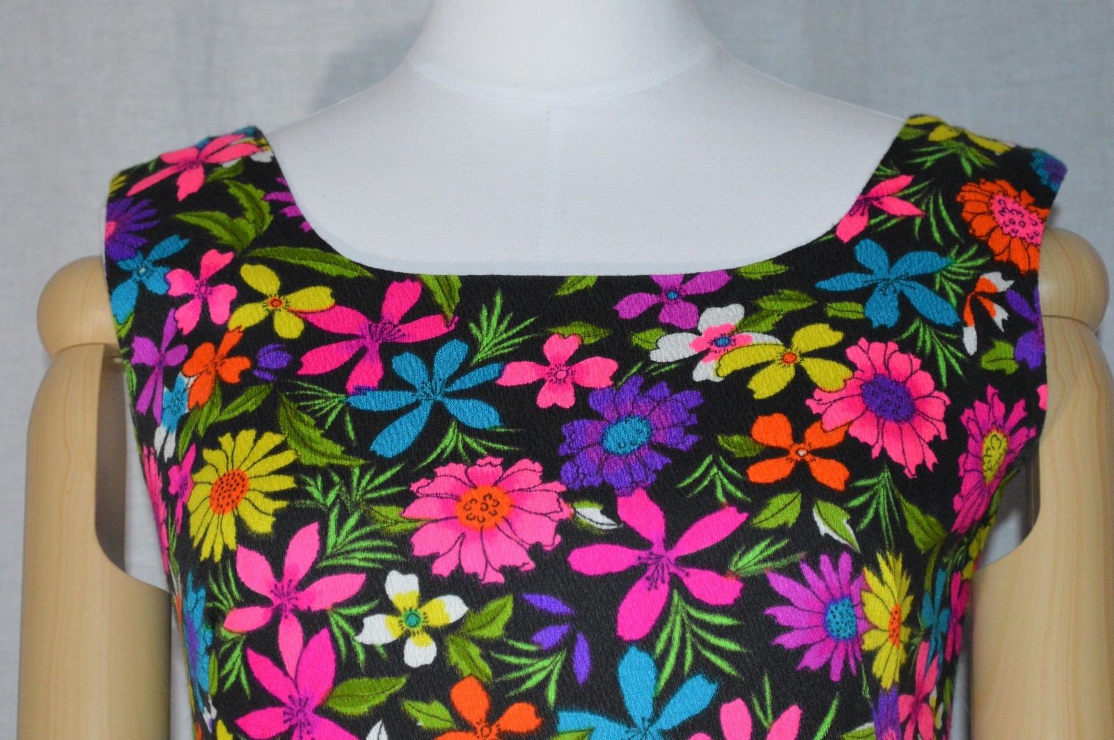 Vintage Black Multi-Color Floral Hand-Made Hawaiian Long Dress See Measurements