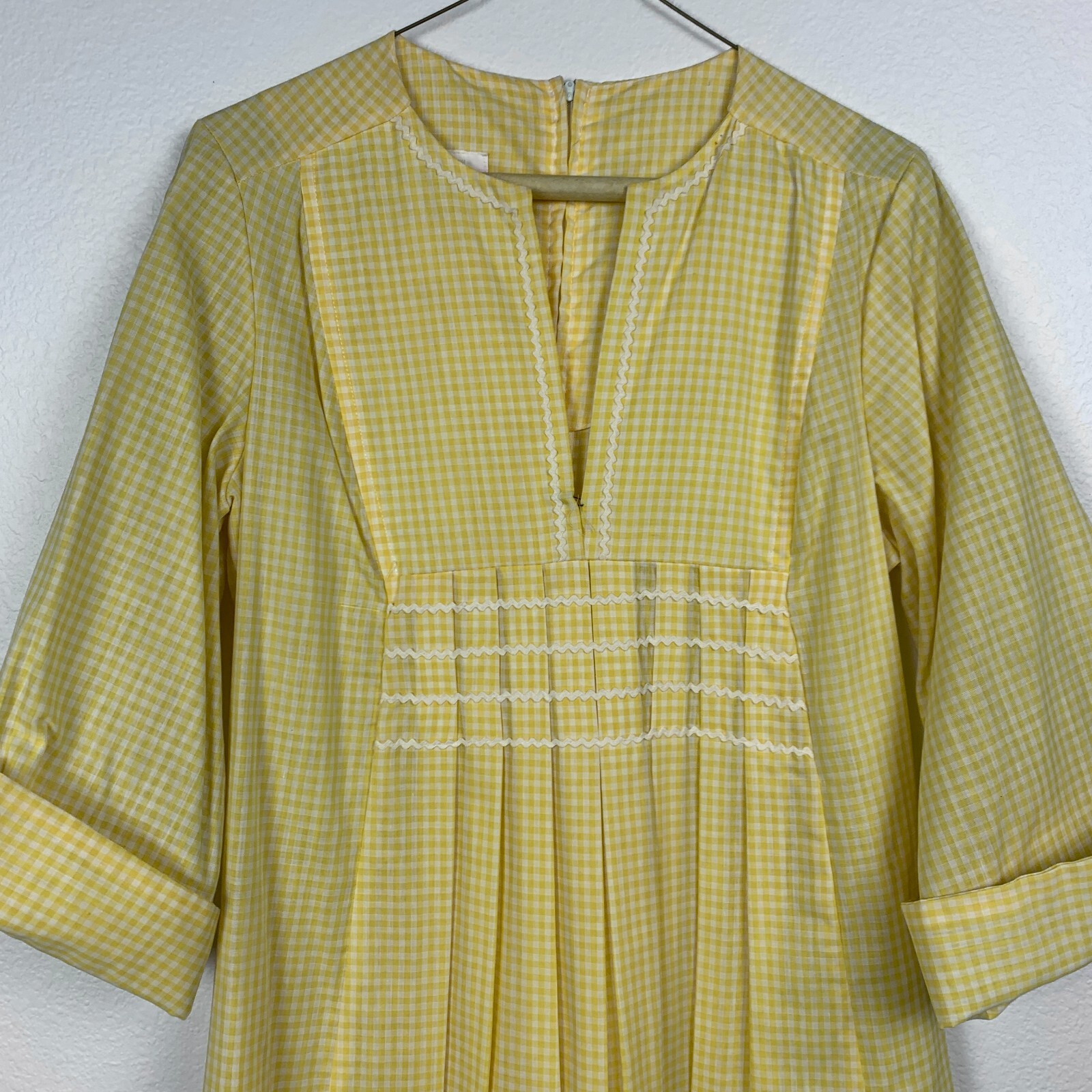 Vintage Smart Time Yellow White Gingham Plaid House Dress Chest 16.5″