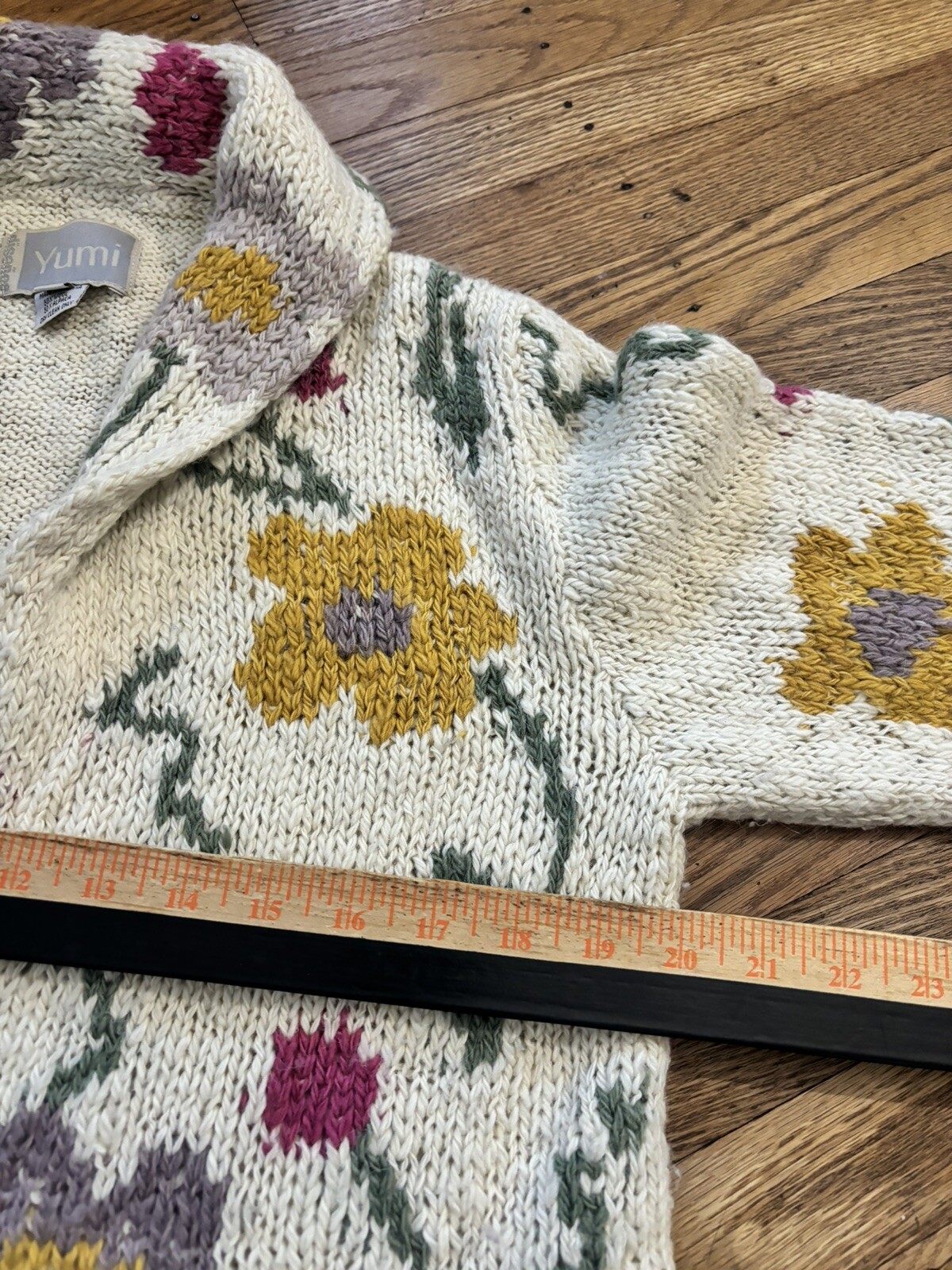 Vintage Yumi Bolivia ALPACA/ Wool Oversized Cardigan,floral.Medium