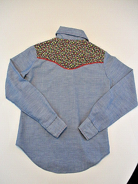 VTG 1970s Junior 7 Cowgirl Western Ranch Blue Shirt Floral Shoulders L/S Sears
