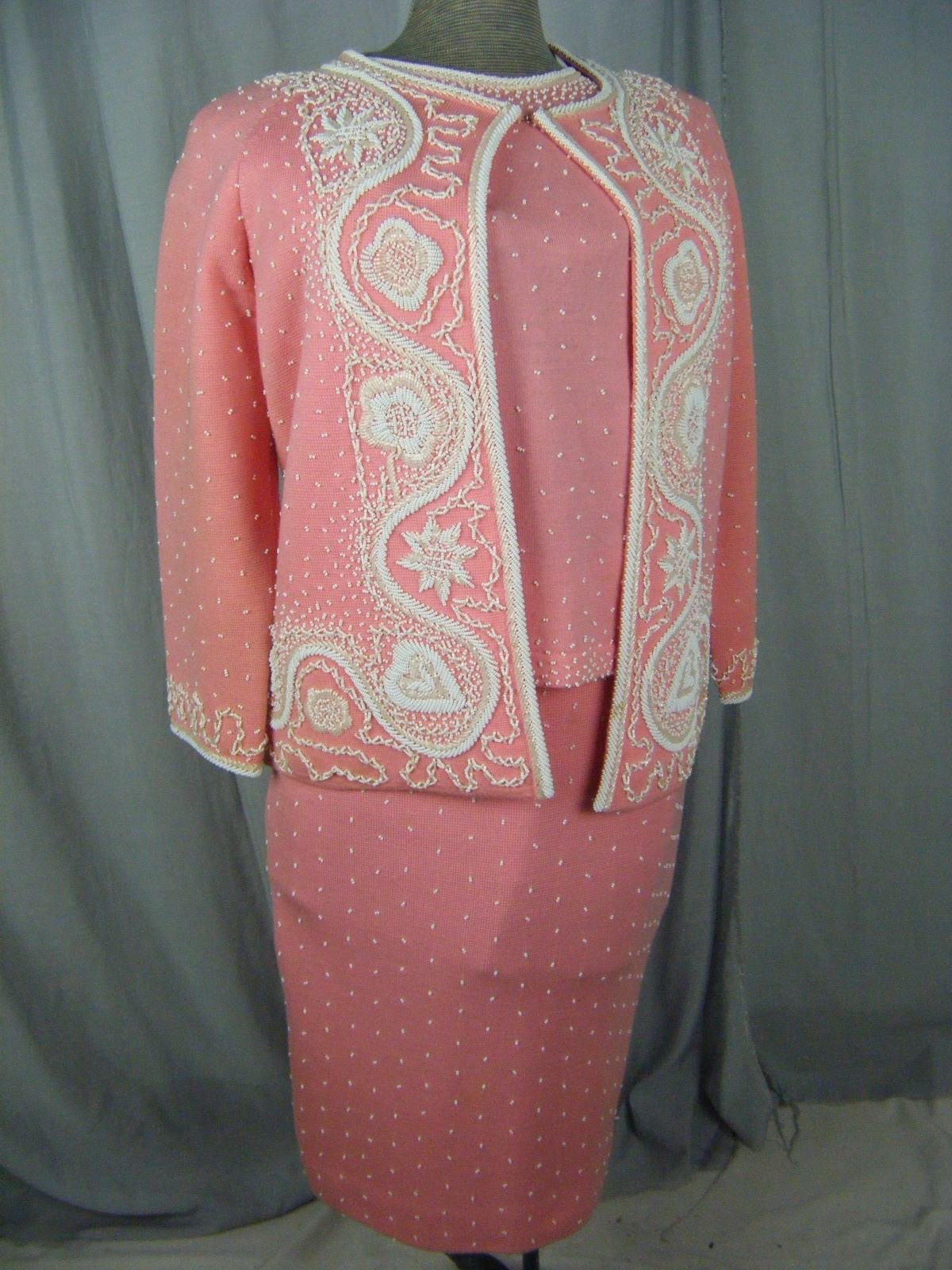 MISS BOUTIQUE CALIFORNIA Vtg 60s Pink Wool Beaded 3 pcs Skirt-Bust 34/Waist 27
