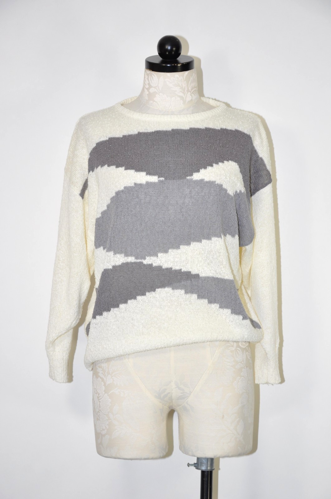 80s Vintage White Gray Clouds Silky Nubby Knit Top Pullover Sweater Women M L